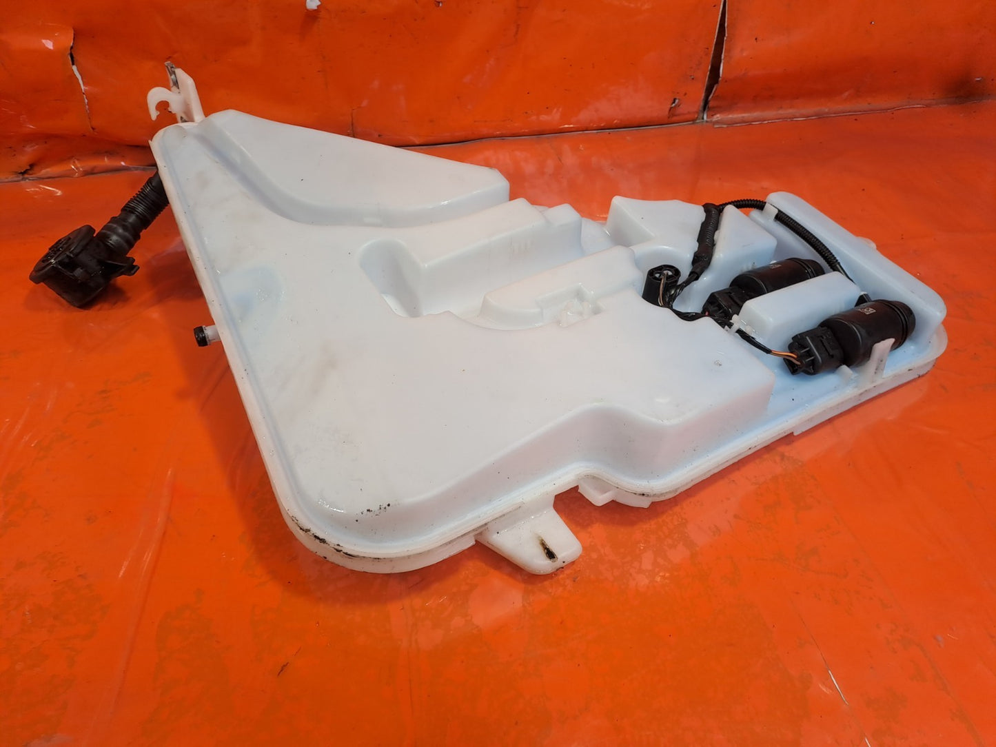 ✅2015 BMW 1 Series Sport F20 Windscreen Washer Bottle 7241673 + Warranty A316 - Image 8