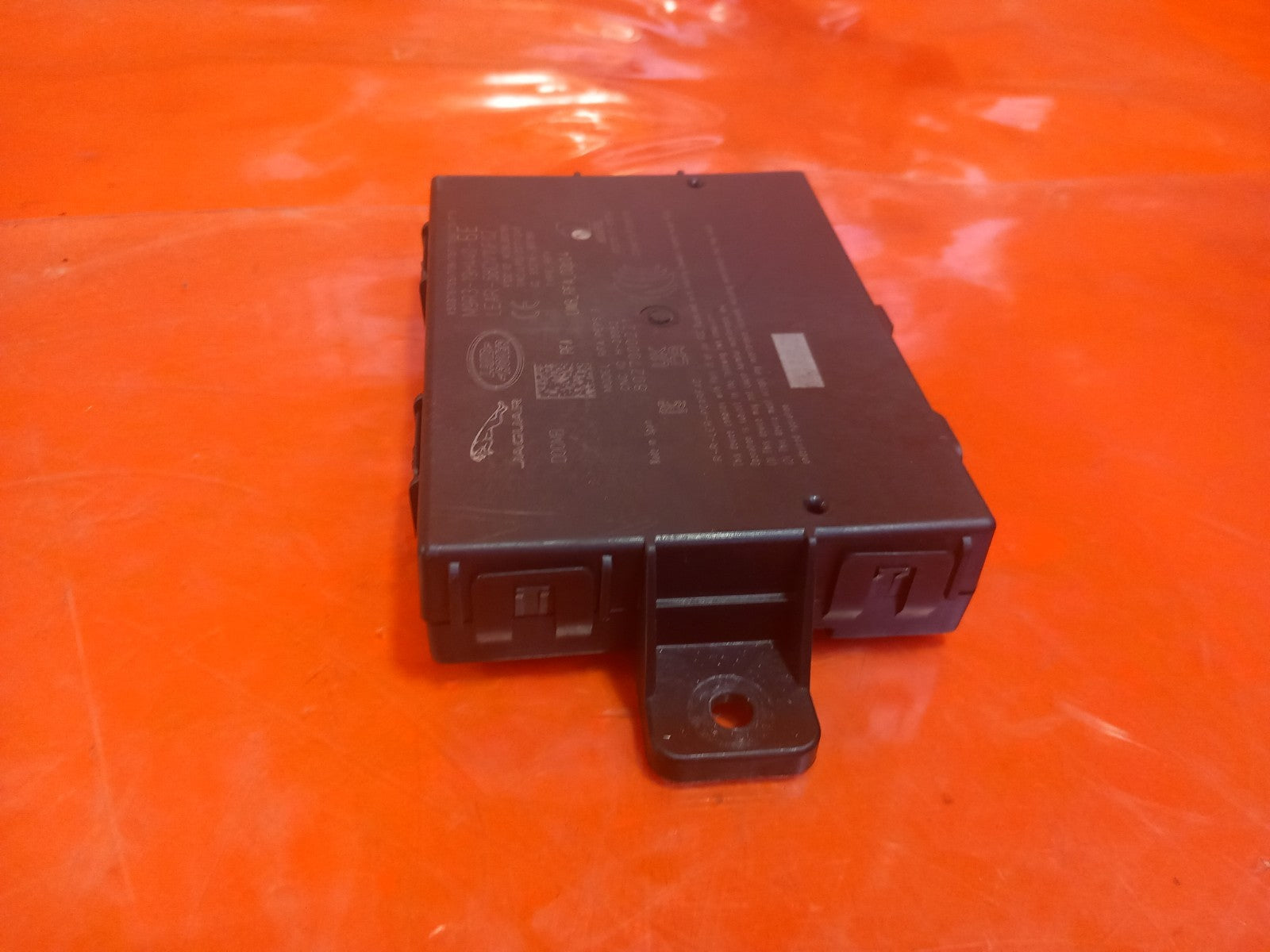 Land Rover Defender L663 3.0 Diesel 2025 Keyless Entry Control Module M9R319H440 - Image 6