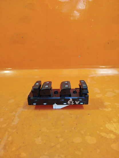 ebay-src:https://i.ebayimg.com/00/s/mtywmfgxmjaw/z/rvoaaosw5lrnhrbd/$_57.jpg