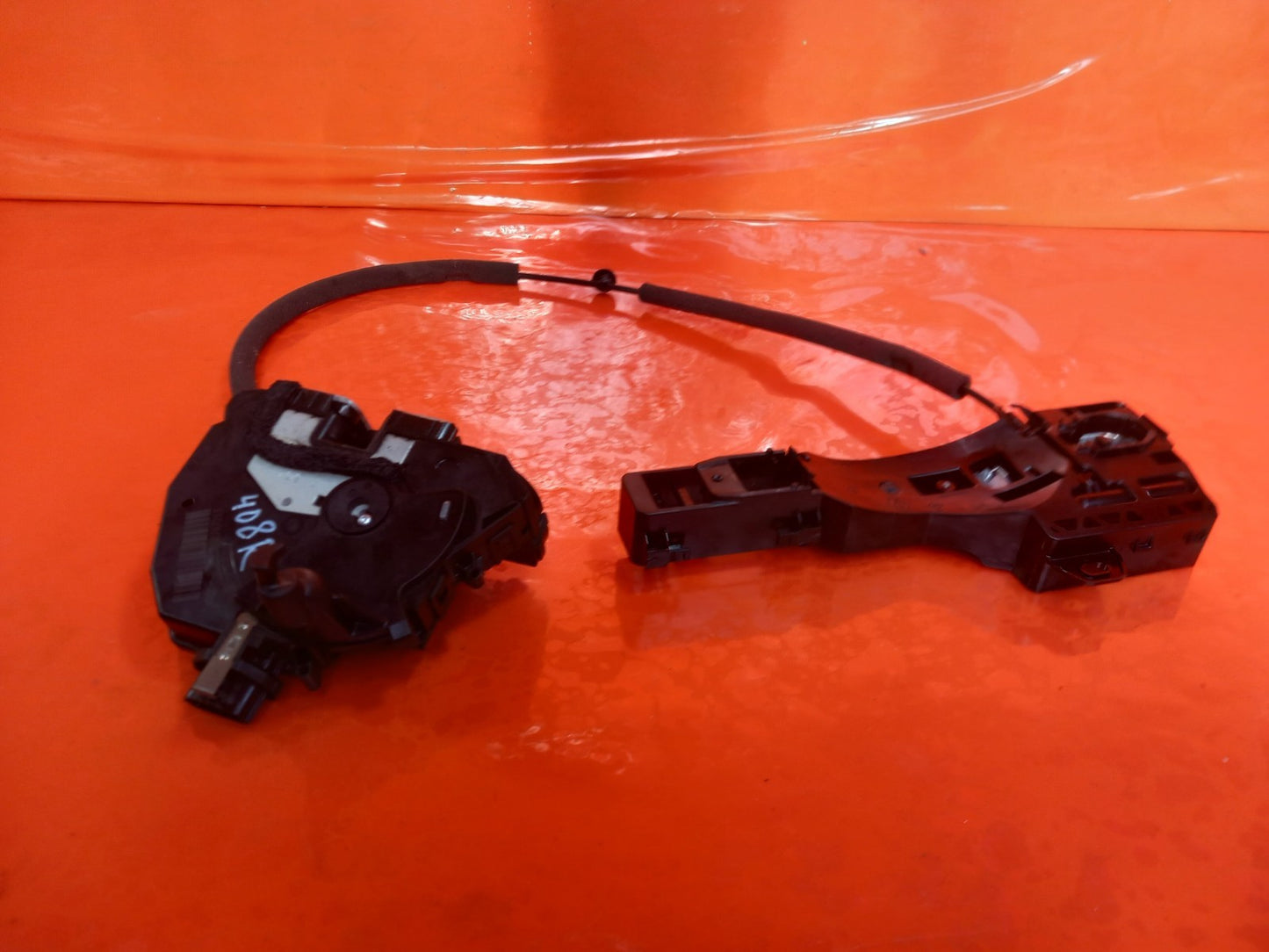 ebay-src:https://i.ebayimg.com/00/s/mtiwmfgxnjaw/z/ppeaaeswm6bql-94/$_57.jpg