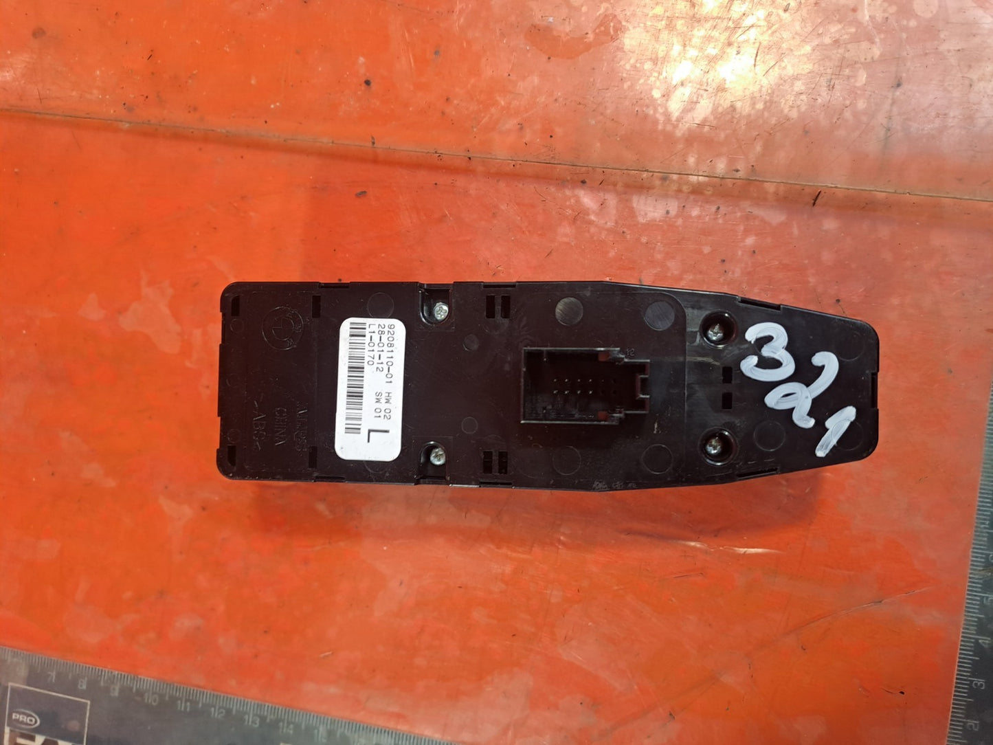 ✅BMW 3 SERIES F30 320D 2.0 DIESEL 2012 FRONT RIGHT & LEFT WINDOW SWITCHES A321 - Image 4