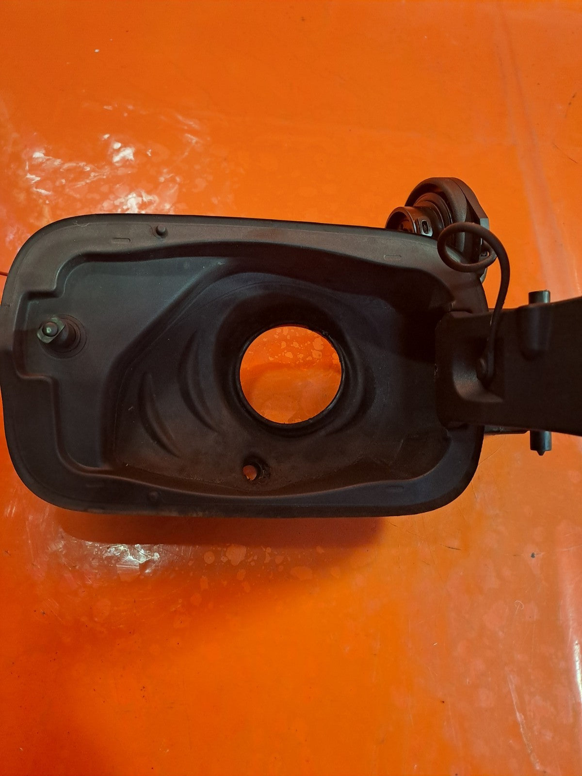 ✅AUDI A3 1.6 DIESEL 2013 FUEL FLAP CAP COVER BLACK 8V4809906 Warranty A338 - Image 12