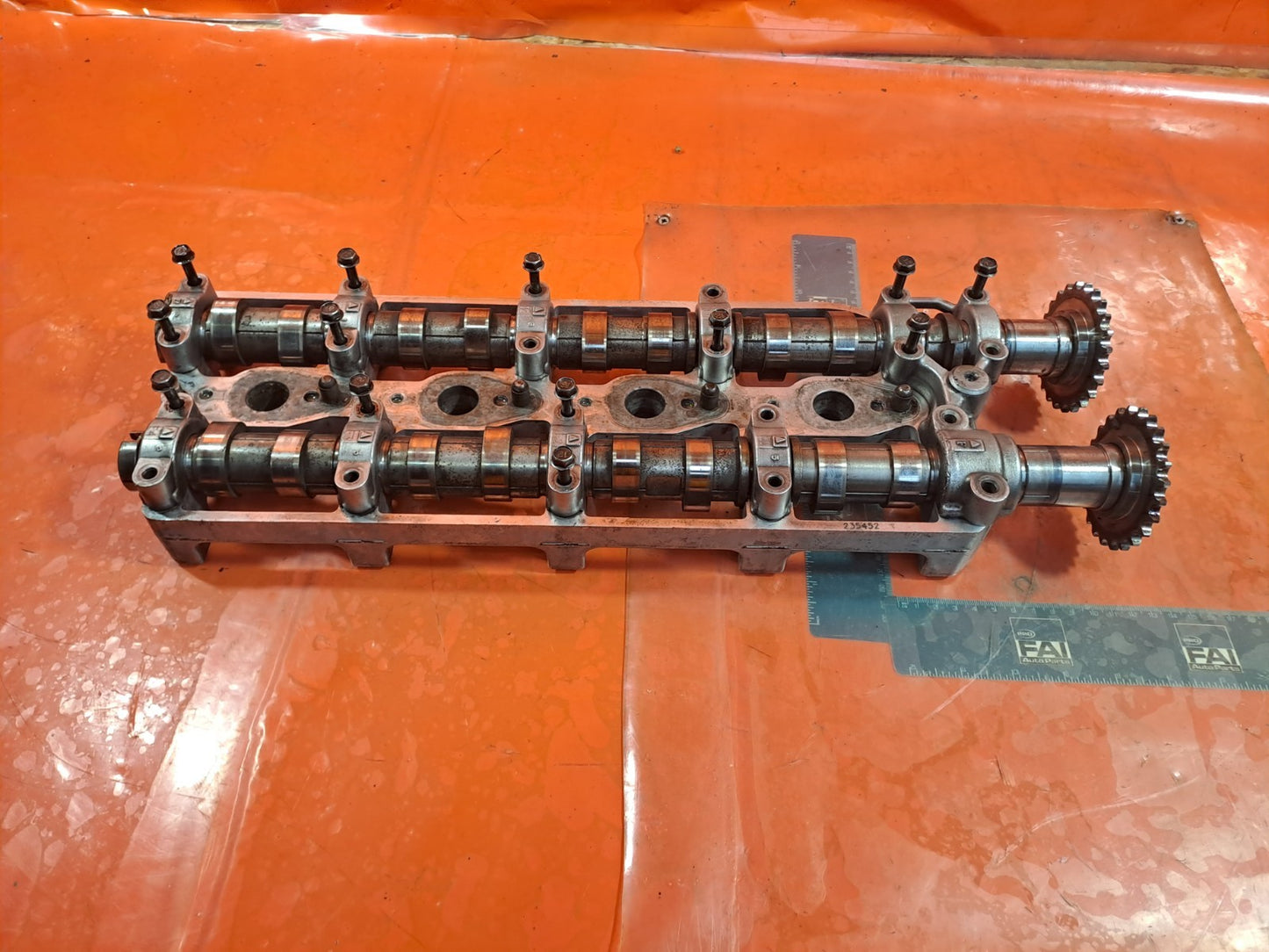✅2010 HYUNDAI I800 2.5 CRDi DIESEL CAMSHAFTS AND CARRIER D4CB + WARRANTY A325 - Image 1