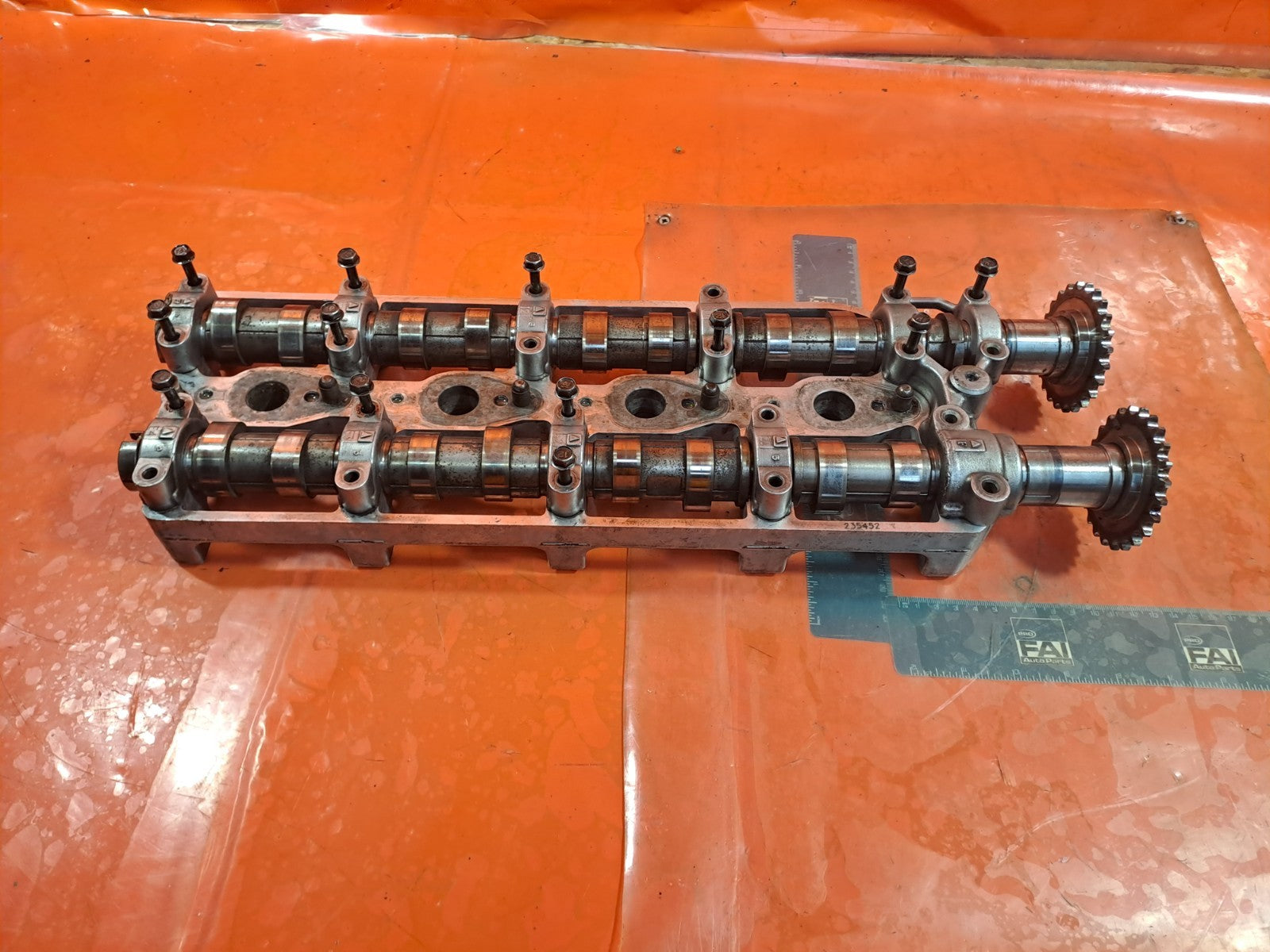 ✅2010 HYUNDAI I800 2.5 CRDi DIESEL CAMSHAFTS AND CARRIER D4CB + WARRANTY A325 - Image 1