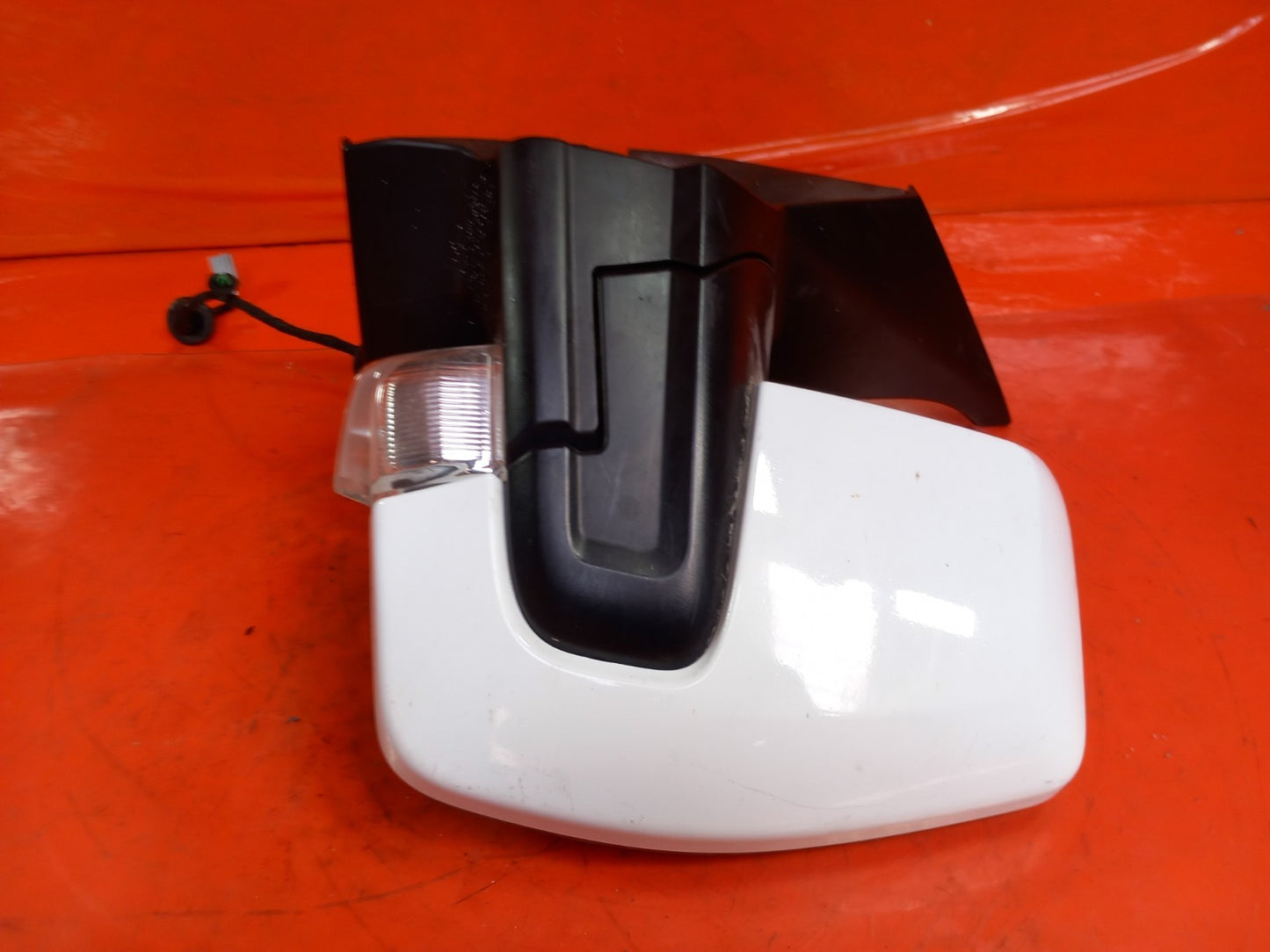 Ford Tourneo Custom 2.2 Diesel 2016 Front Left Wing Mirror White 8 Pin A411 - Image 4