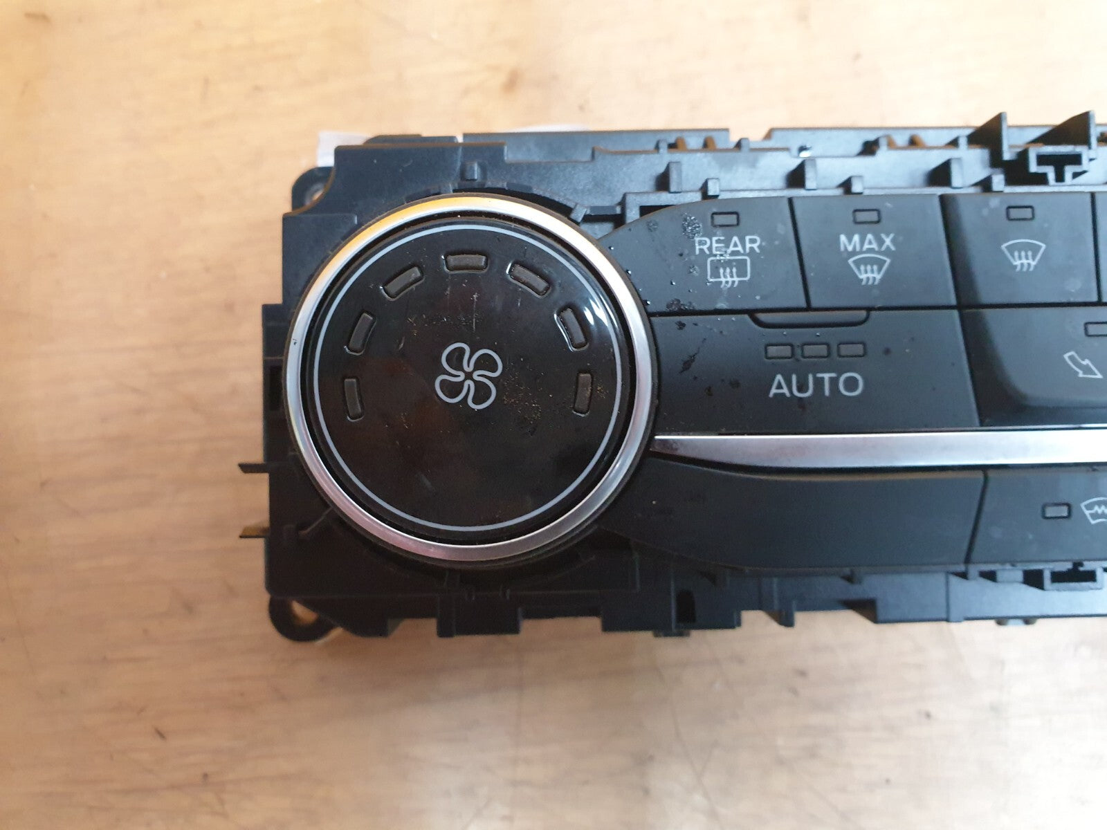 ✅2023 FORD PUMA MK2 A/C HEATER CONTROL PANEL MN1T-18C612-BD + WARRANTY A179 - Image 2
