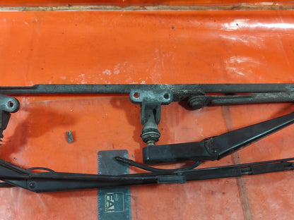 ✅2003 VOLVO FL FRONT WIPER ARMS PAIR + WARRANTY A324 - Image 3