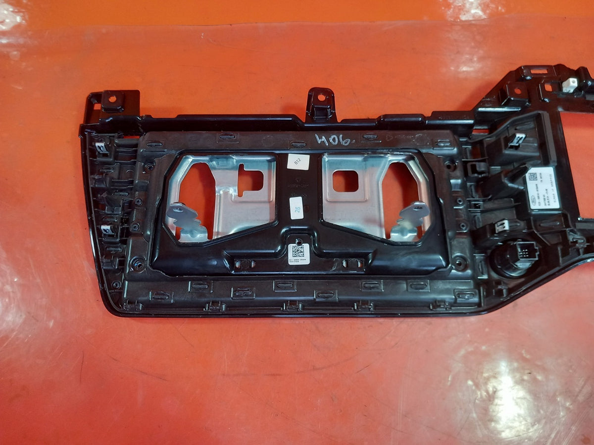 ebay-src:https://i.ebayimg.com/00/s/mtiwmfgxnjaw/z/3fwaaeswsgdqgqua/$_57.jpg
