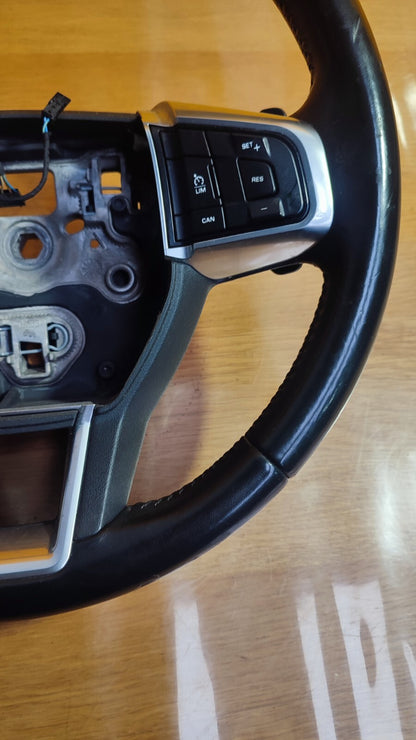✅LAND ROVER DISCOVERY SPORT L550 2.0 DIESEL 2018 MULTIFUNCTION STEERING WHEEL - Image 4