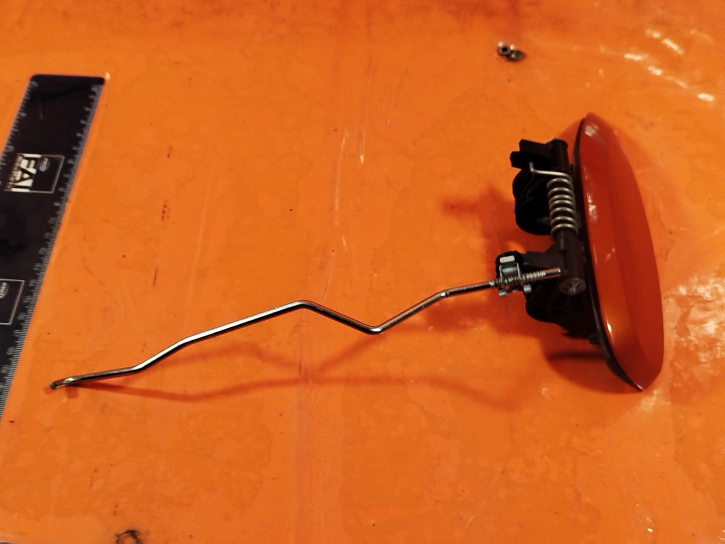 ✅2024 DACIA DUSTER JOURNEY FRONT RIGHT EXTERIOR DOOR HANDLE ORANGE WARRANTY A364 - Image 7