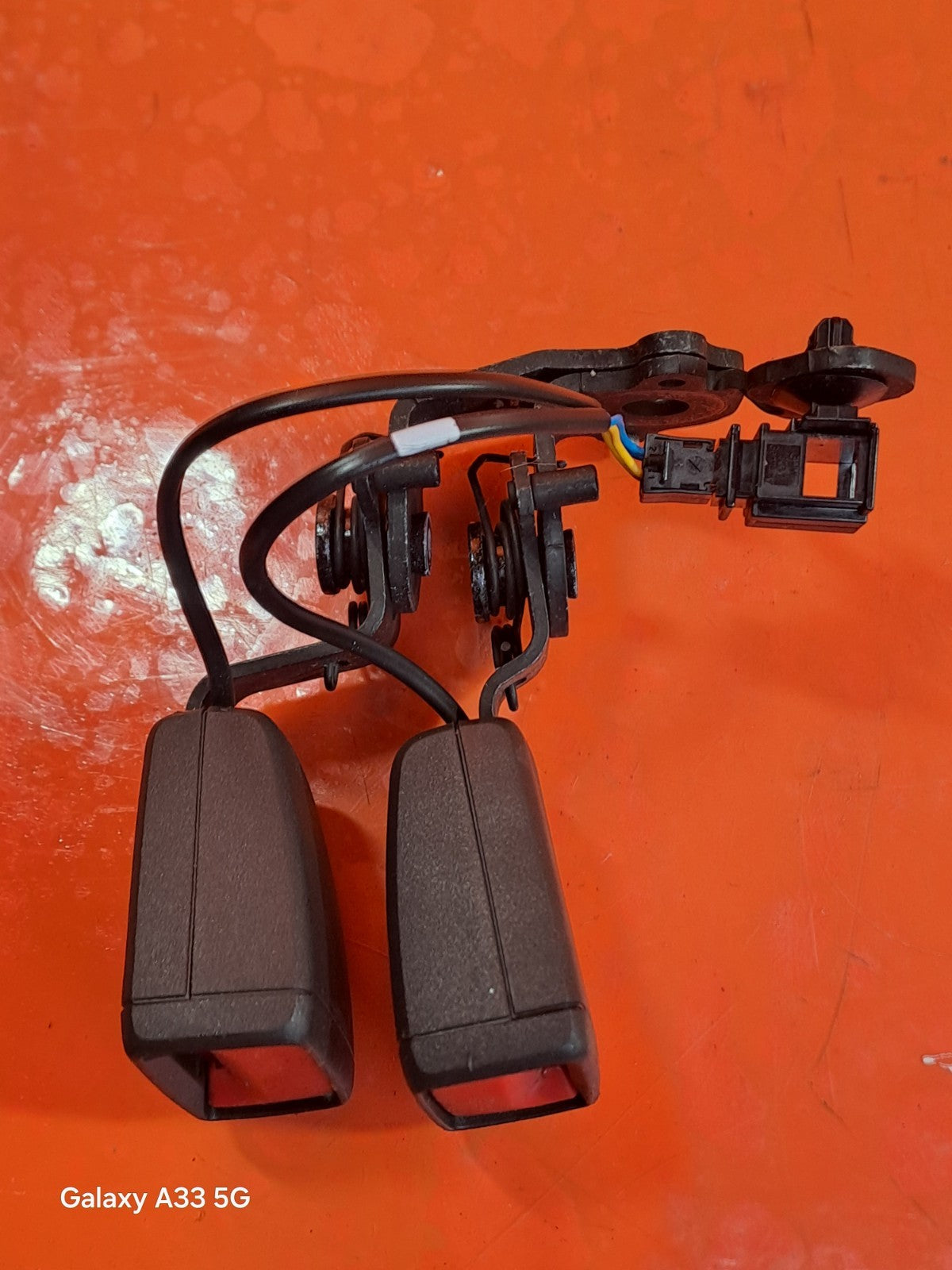 ✅2023 CUPRA FORMENTOR REAR DOUBLE SEAT BELT BUCKLE + WARRANTY A336 - Image 10