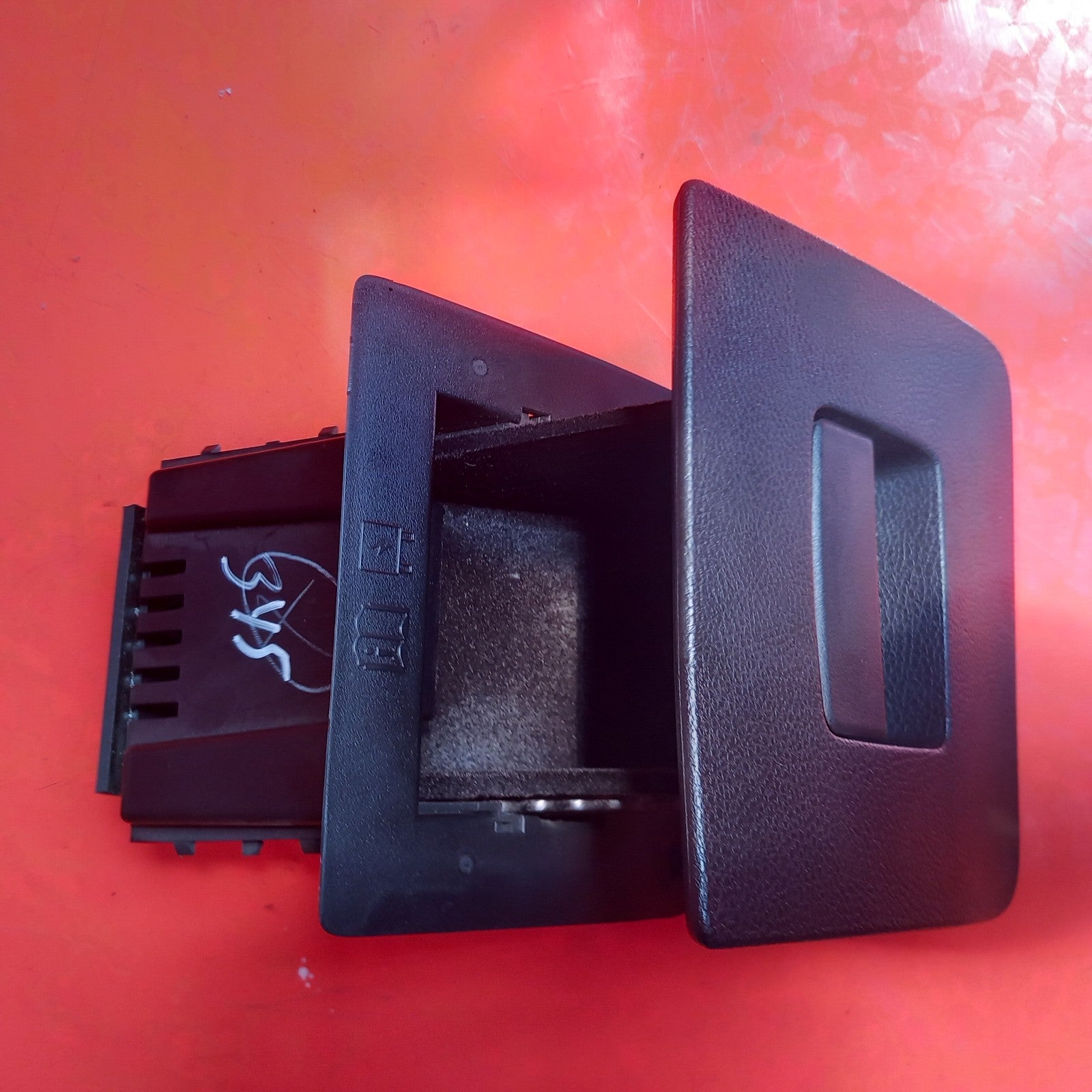 2019 Ford Galaxy MK3 Zetec Right Side Glove Box FK7B-R044J53-BDW Warranty A345 - Image 4