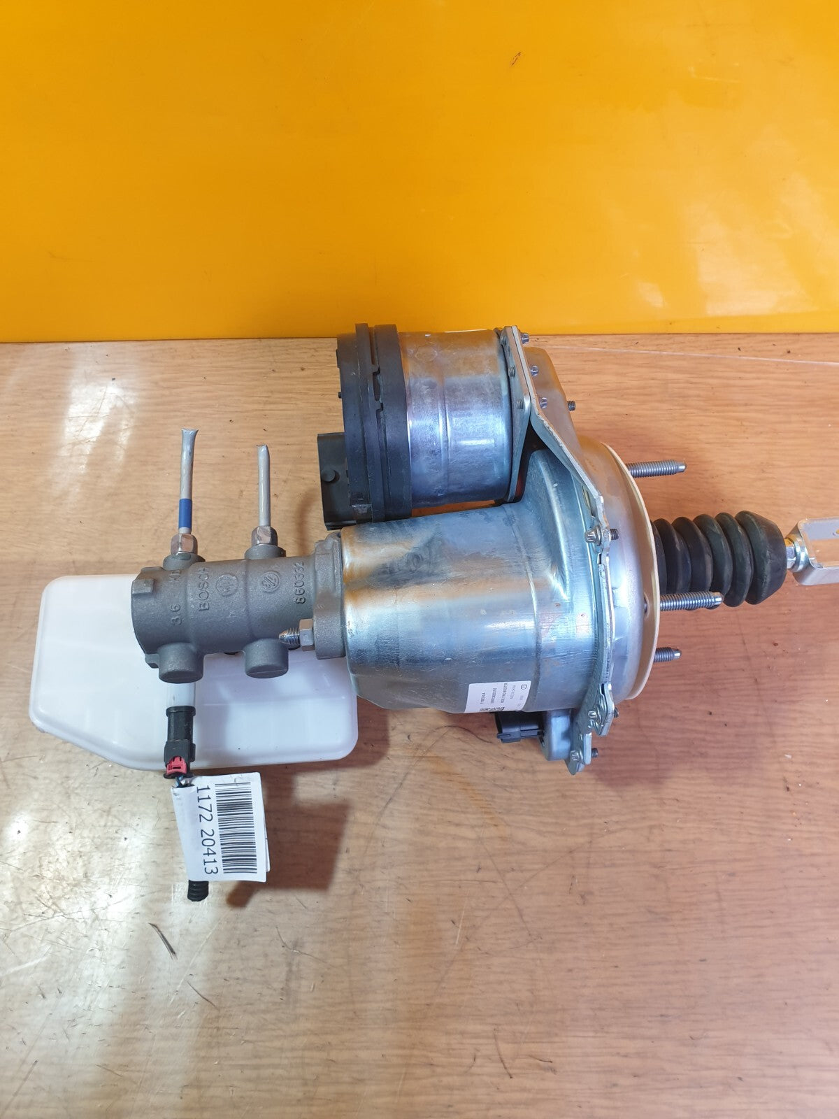 ebay-src:https://i.ebayimg.com/00/s/mtywmfgxmjaw/z/vauaaosw4vpmeqn~/$_57.jpg