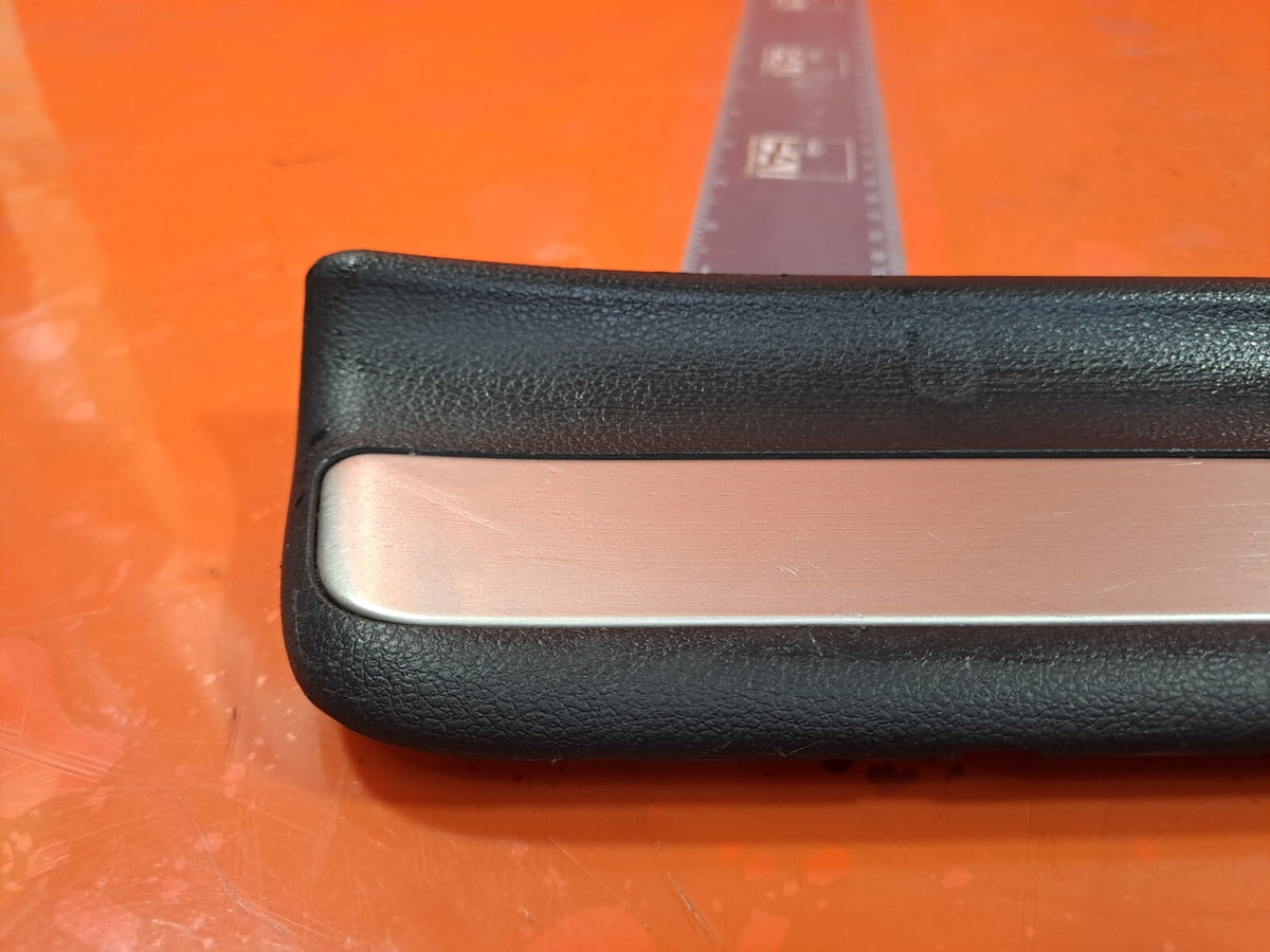 ebay-src:https://i.ebayimg.com/00/s/mtiwmfgxnjaw/z/a-4aaoswcefnfqf~/$_57.jpg