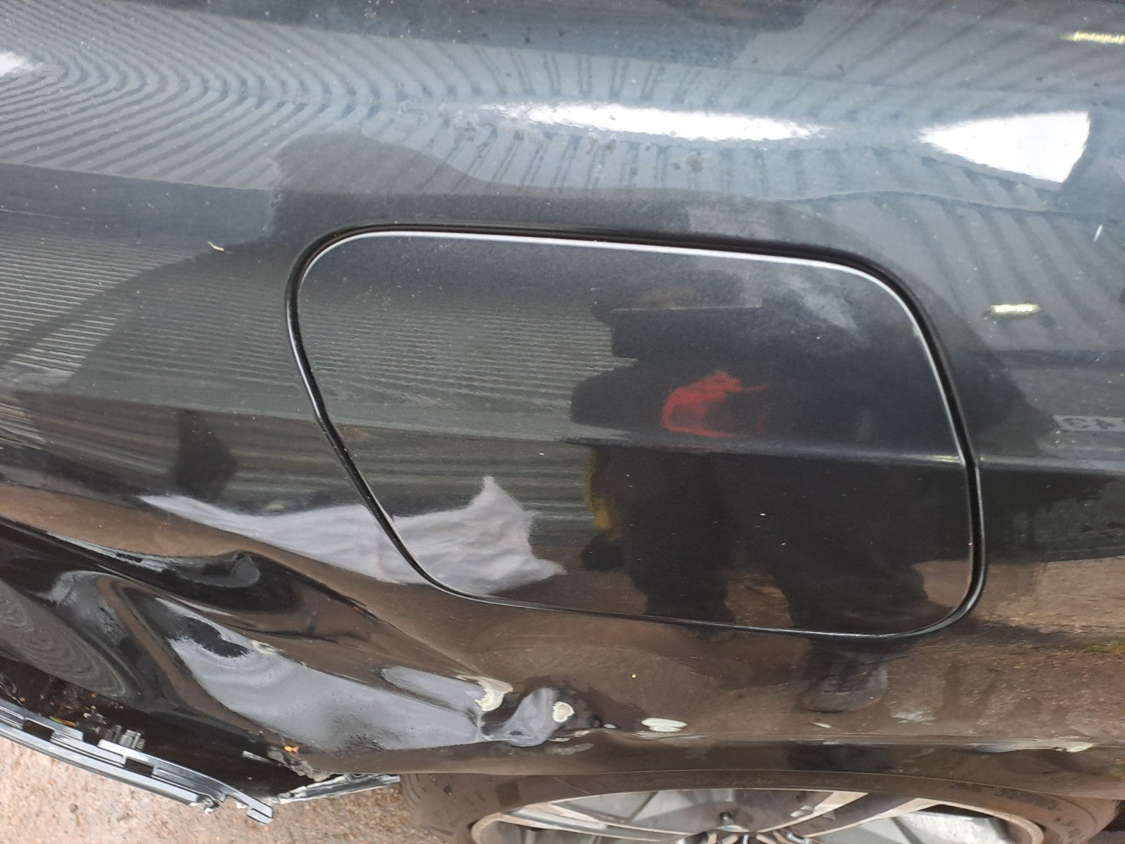 ✅BMW F44 218I M Sport 1.5 Petrol 2020 Fuel Filler Flap Cover Black 9452488 A386 - Image 4