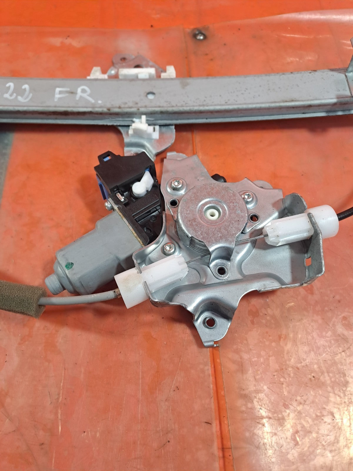 ebay-src:https://i.ebayimg.com/00/s/mtywmfgxmjaw/z/cy4aaeswgtbpqwxc/$_57.jpg
