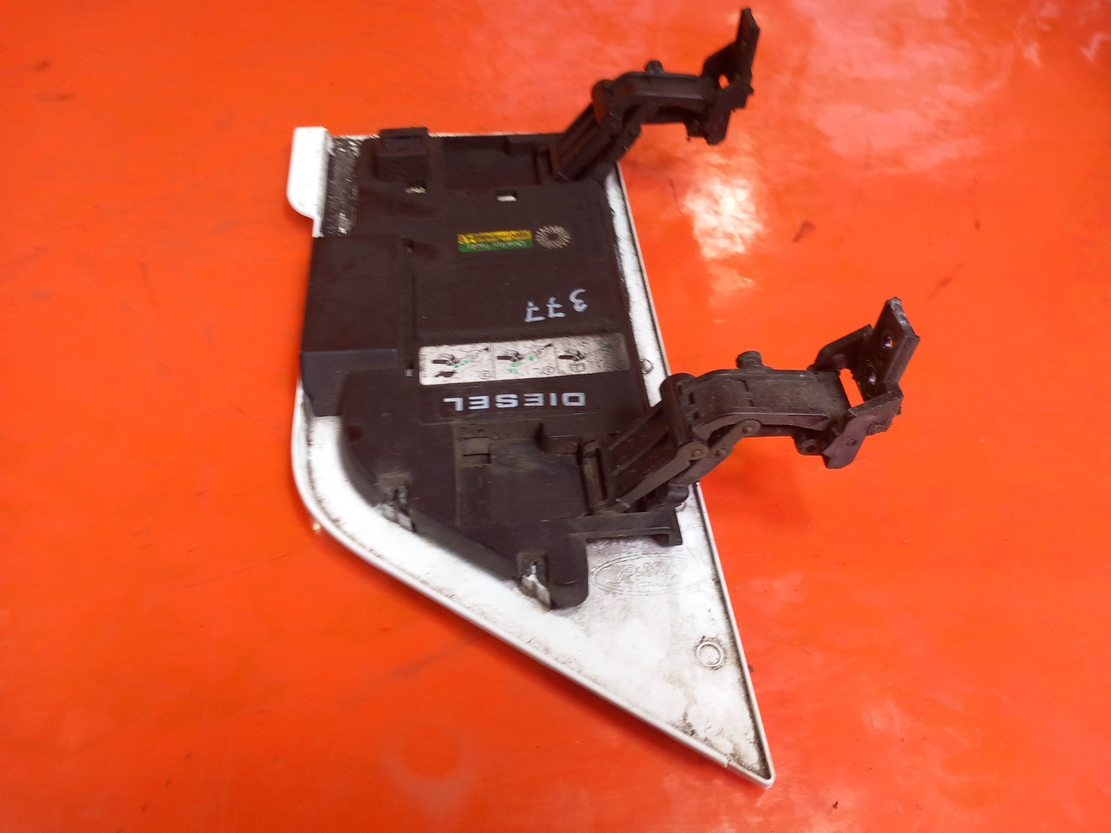 2015 Ford Tourneo Custom Fuel Filler Flap White AU51-9A095-AB Warranty A377 - Image 9