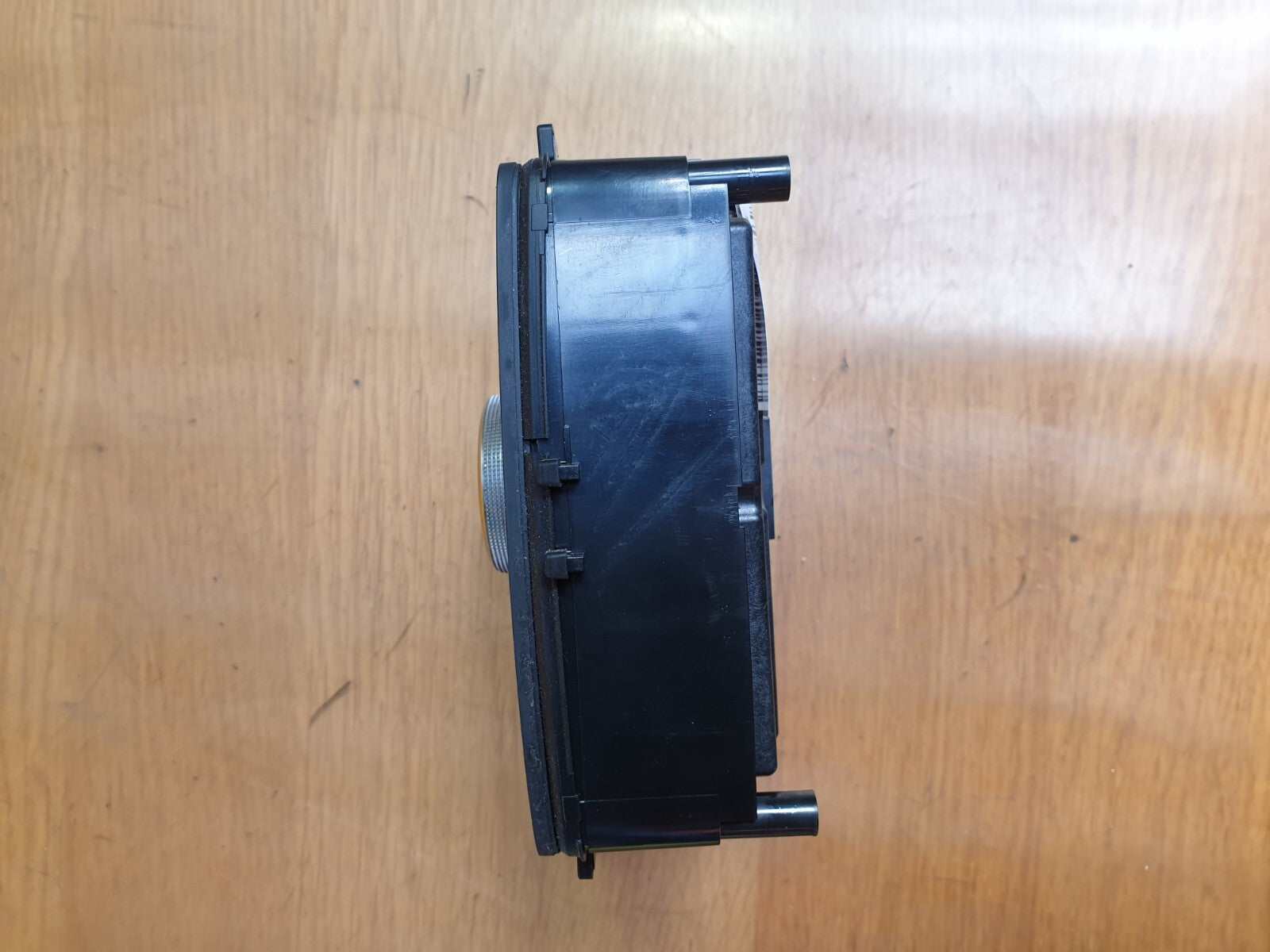 ebay-src:https://i.ebayimg.com/00/s/mtiwmfgxnjaw/z/l-eaaoswfspmn5du/$_57.jpg