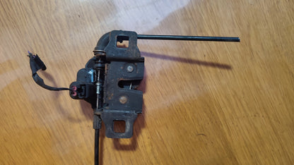✅LAND ROVER DISCOVERY SPORT L550 2.0 DIESEL 2018 BONNET HOOD LOCK CATCH D3L5A - Image 6