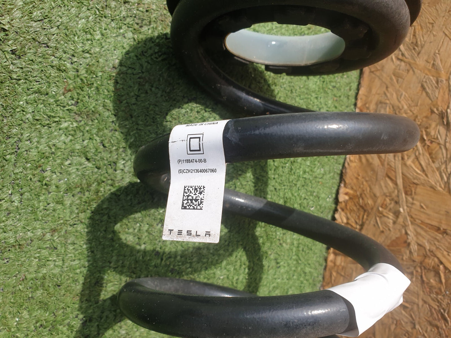 ✅2022 TESLA MODEL Y REAR LEFT/RIGHT SIDE COIL SPRING 1188474-00-B +WARRANTY A172 - Image 9