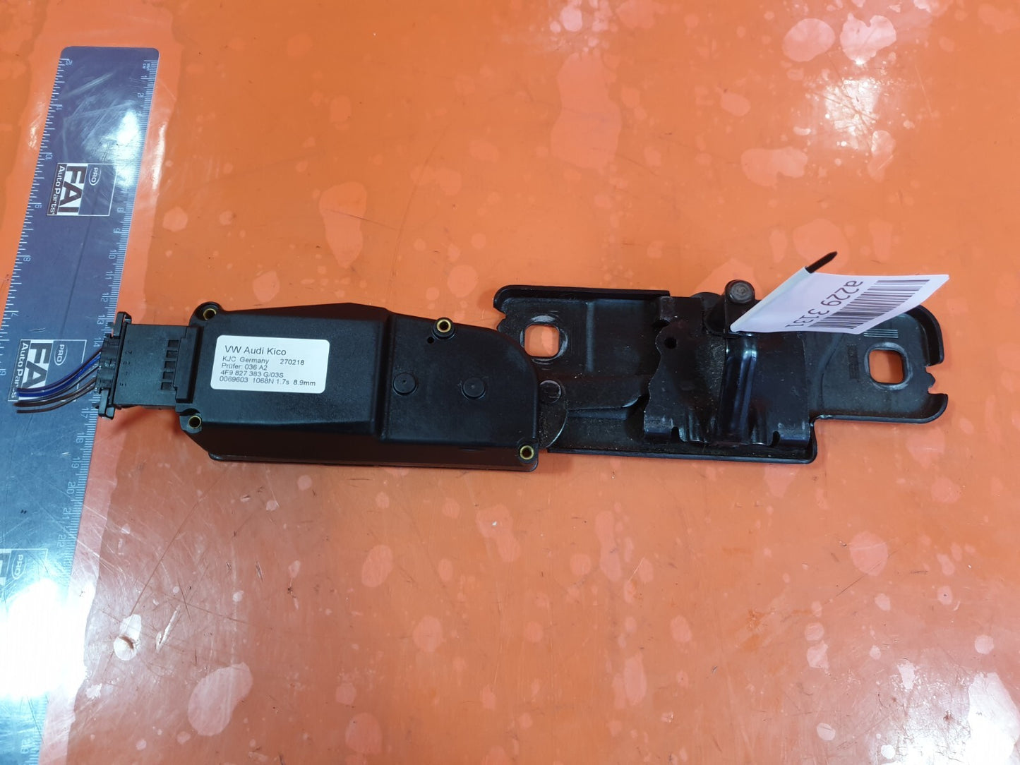 SKODA OCTAVIA MK3 1.4 PETROL 2018 BOOTLID TAILGATE LOCK CATCH ACTUATOR 4F9827383 - Image 1