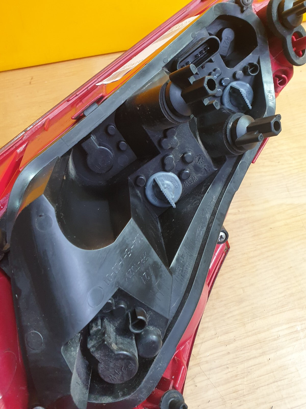 ✅2011 VAUXHALL INSIGNIA 2.0D REAR LEFT PASSENGER TAIL LIGHT 13277877 A104 - Image 8