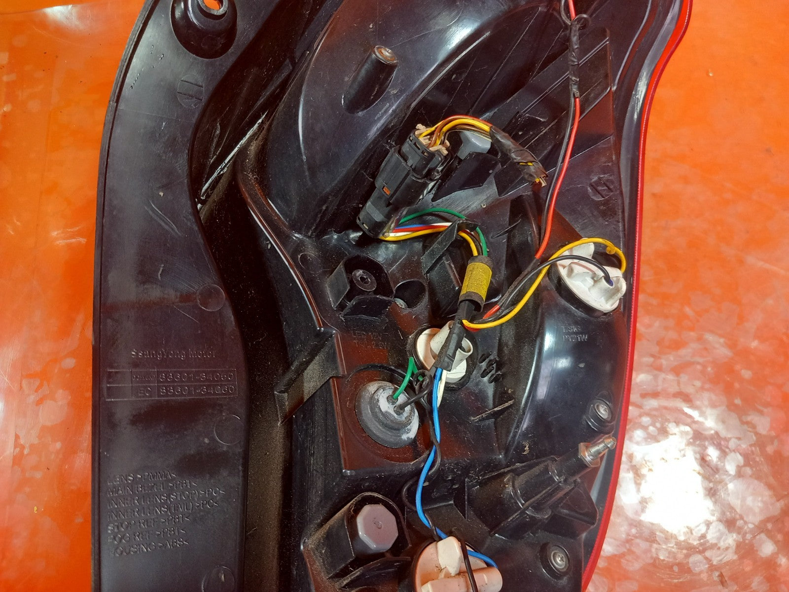 2018 Ssangyong Korando ELX Rear Left Tail Light 83601-34050 Warranty A329 - Image 10