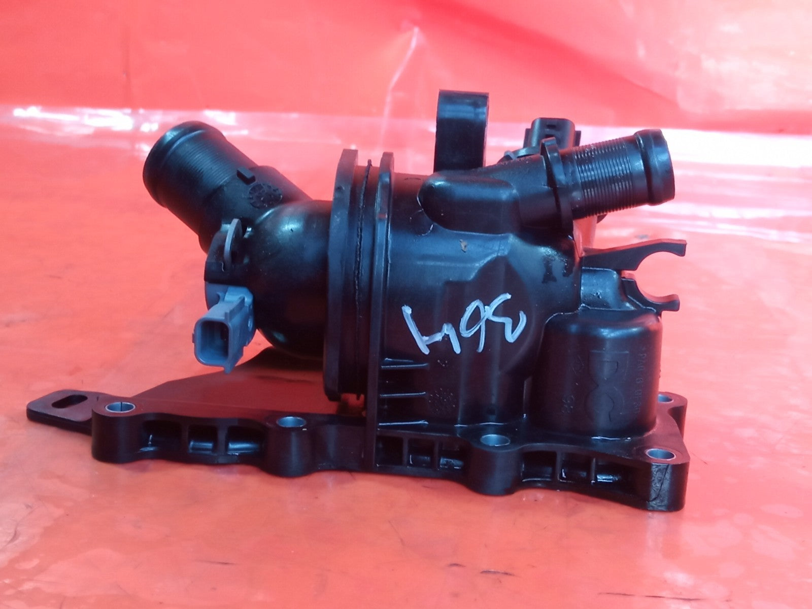 ✅Dacia Duster Journey 1.3 Petrol 2024 H5H490 Coolant Thermostat Housing A364 - Image 9