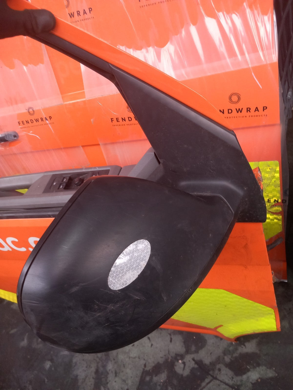 VW Transporter St-Line 2.0 Diesel 2023 Front Right Wing Mirror Black A416 - Image 2