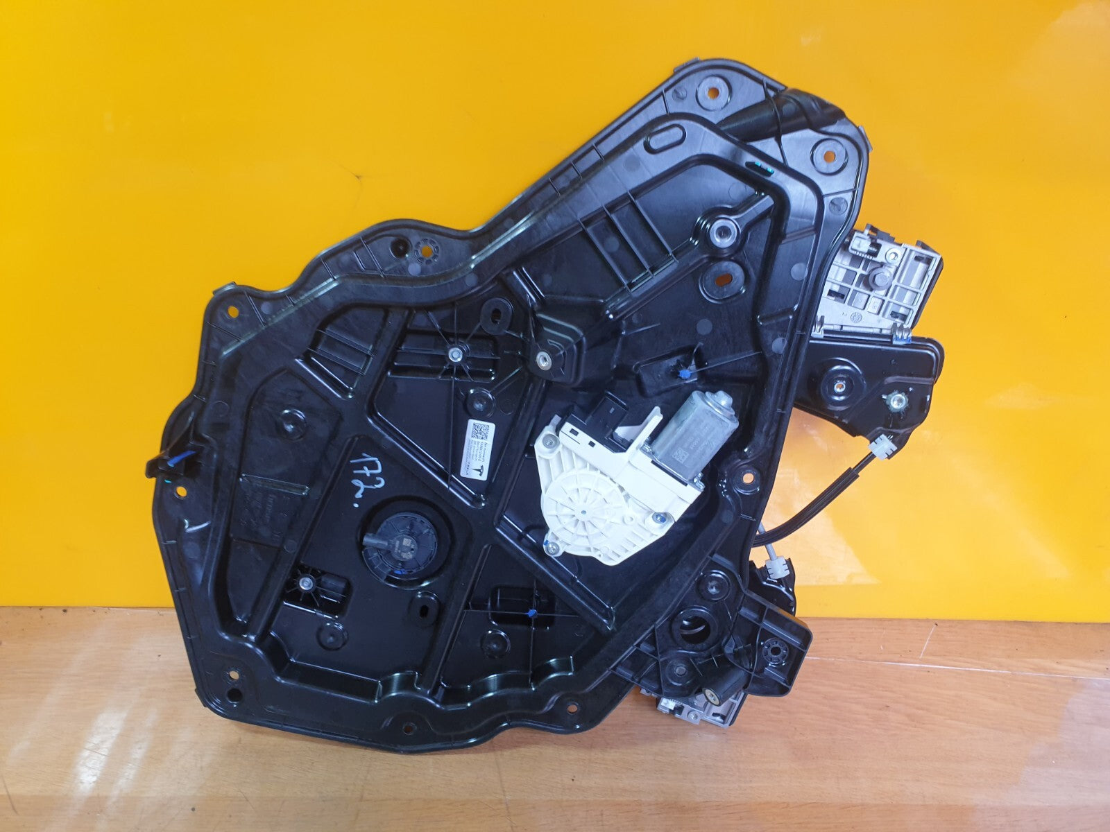 ebay-src:https://i.ebayimg.com/00/s/mtiwmfgxnjaw/z/3feaaoswyhvmebpe/$_57.jpg