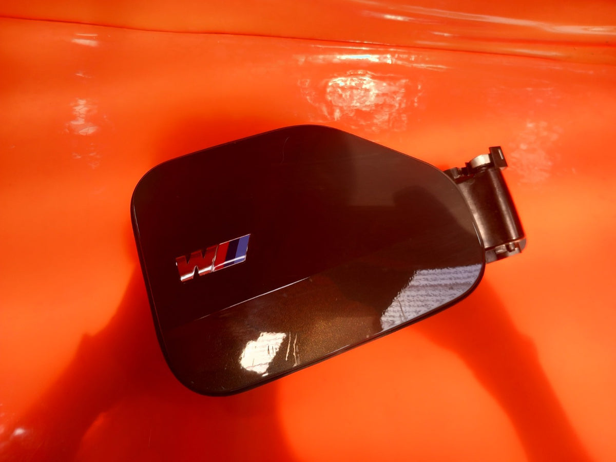 ebay-src:https://i.ebayimg.com/00/s/mtiwmfgxnjaw/z/lsmaaeswdbtqwqqk/$_57.jpg