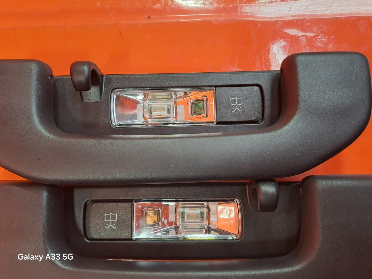 ✅MERCEDES A180 SPORT 1.3 PETROL 2025 REAR LEFT & RIGHT GRAB HANDLE A0998150000 - Image 4