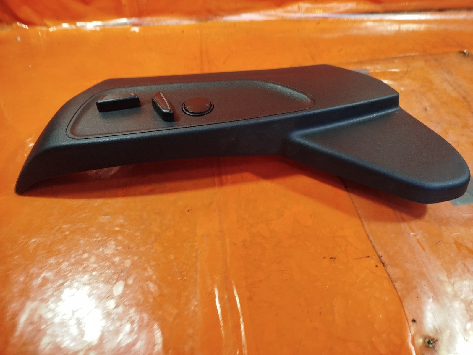 ebay-src:https://i.ebayimg.com/00/s/mtiwmfgxnjaw/z/qdaaaeswy4zplm8c/$_57.jpg