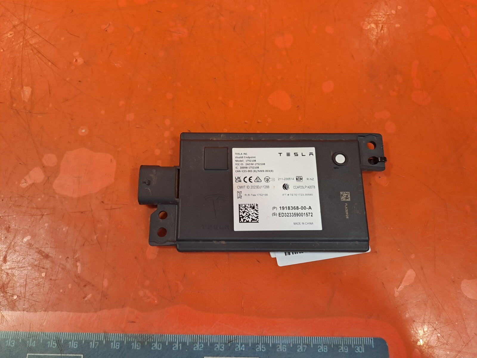 TESLA MODEL 3 LONG 2024 REAR BUMPER MODULE 1918368-00-A Warranty A207 - Image 2
