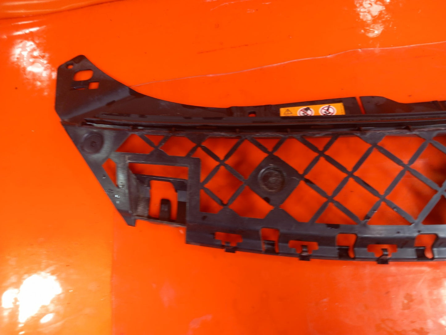 Mercedes W177 A180 Sport 1.5 Diesel 2019 Front Bumper Bracket Centre Upper A382 - Image 5