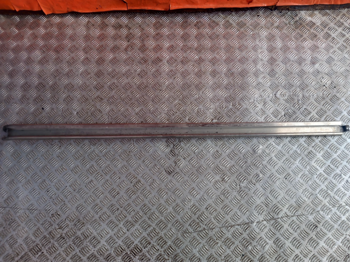 2024 Citroen Relay III Left Side Sliding Door Guide Rail Warranty A403 - Image 1