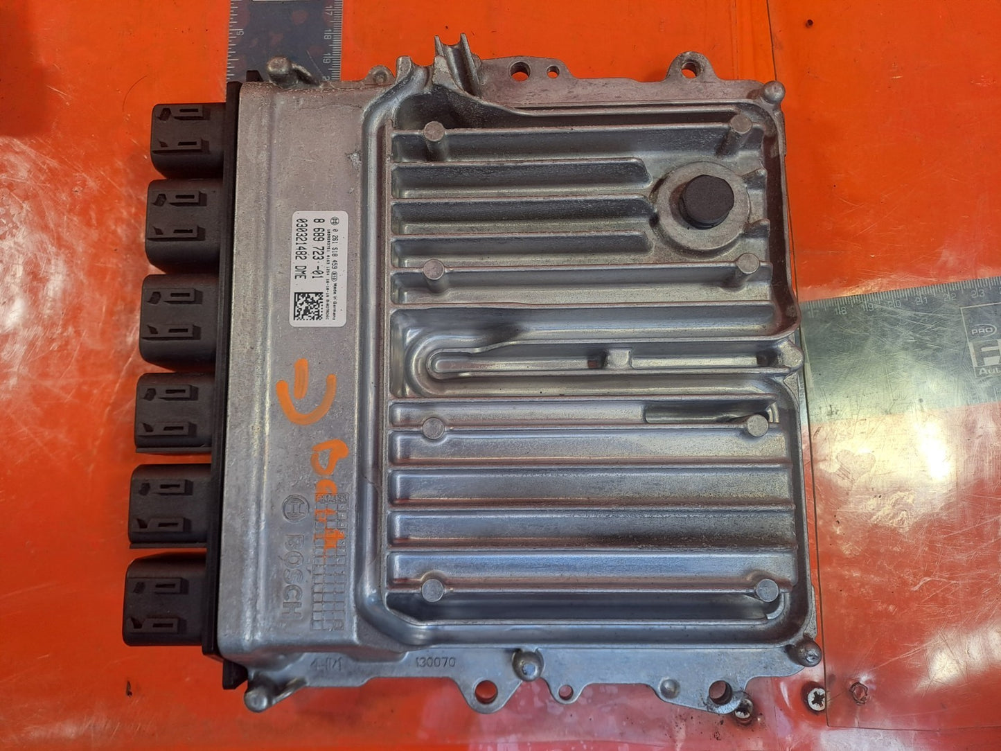 ebay-src:https://i.ebayimg.com/00/s/mtiwmfgxnjaw/z/vnoaaeswgh5pjszj/$_57.jpg