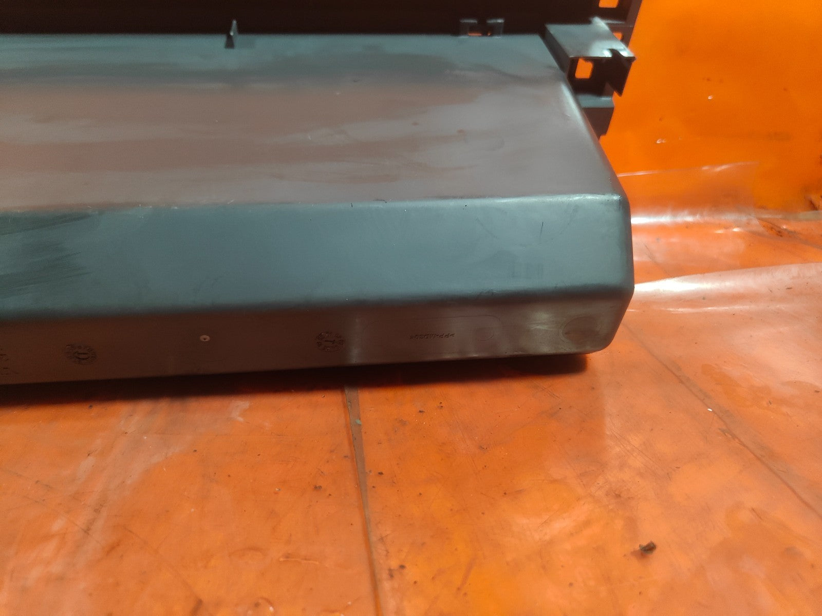 ✅2003 VOLVO FL UPPER STORAGE COMPARTMENT + WARRANTY A324 - Image 12