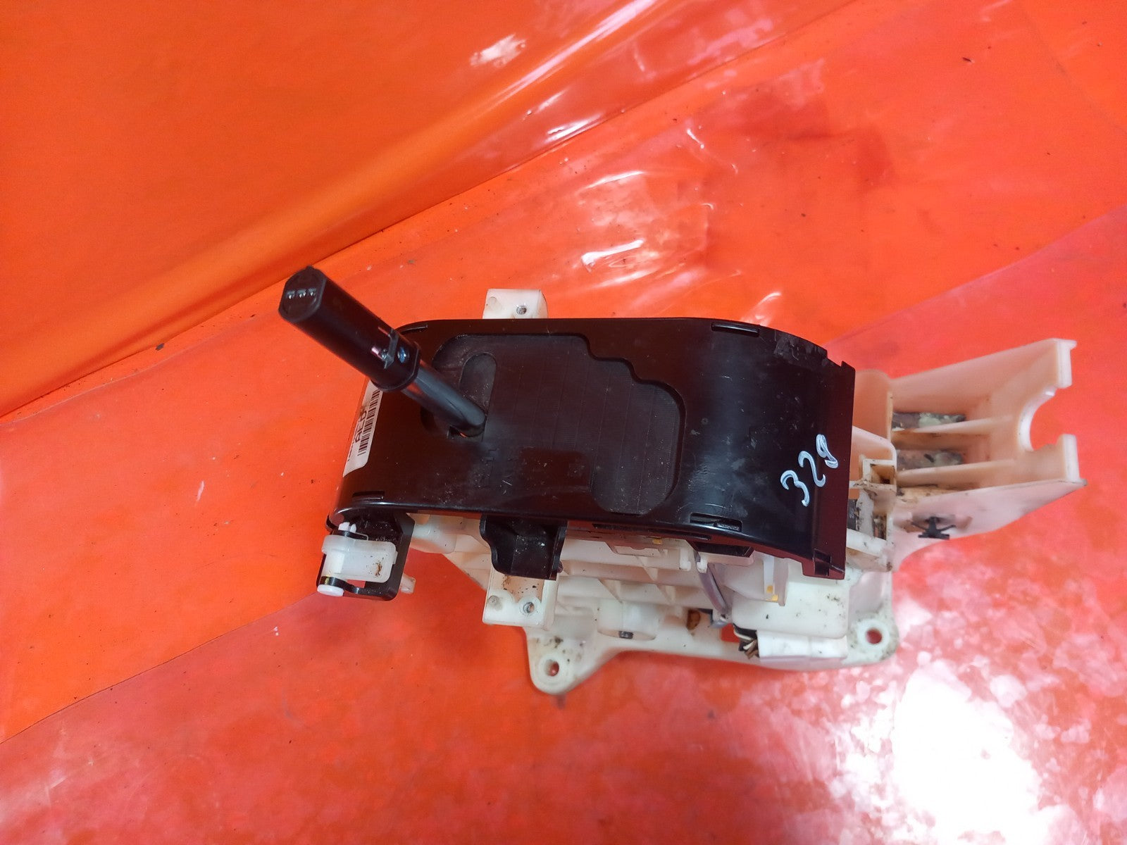 2018 Ssangyong Korando ELX 4X4 Auto Gear Selector Warranty A329 - Image 2