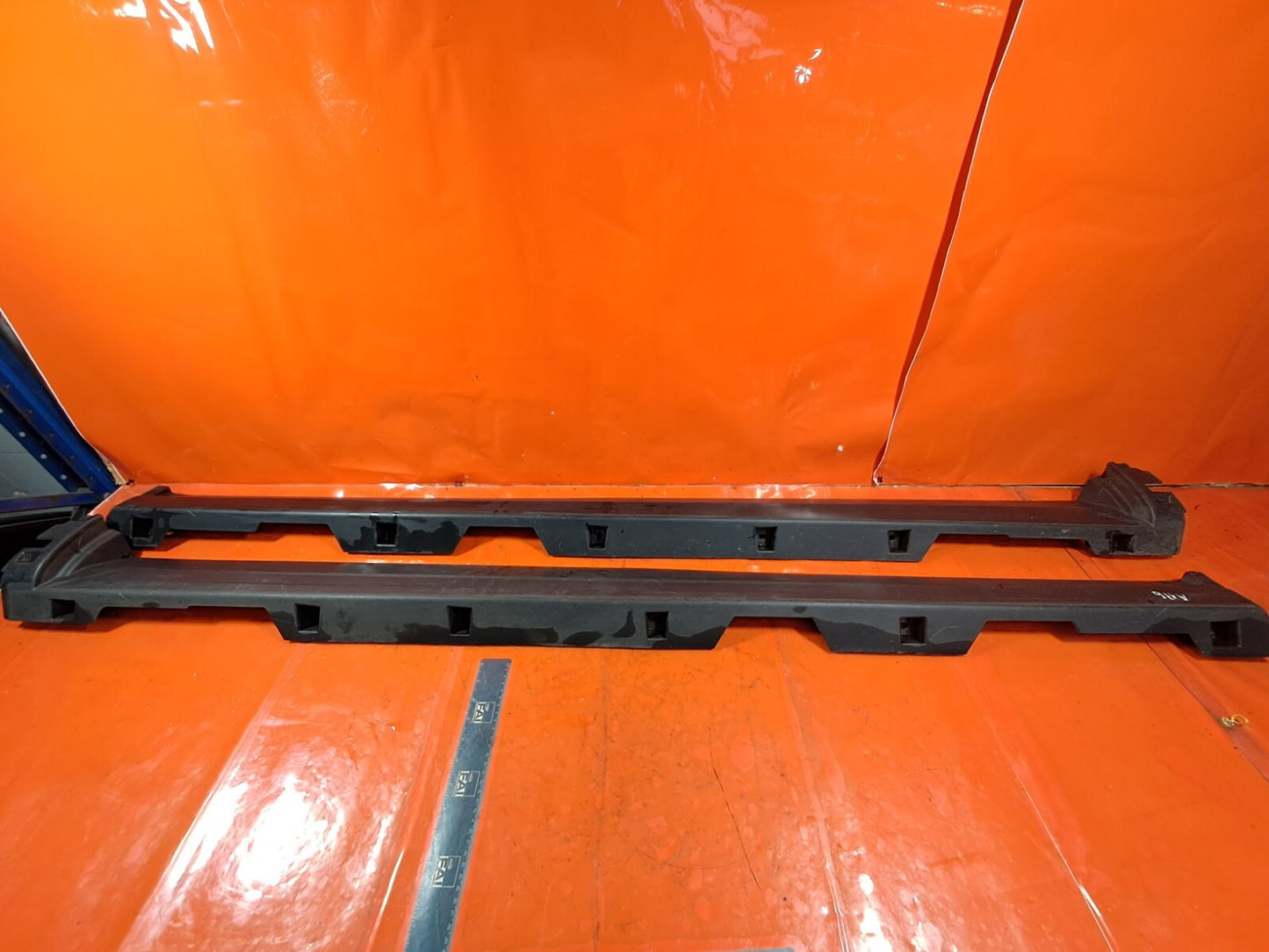 ✅2015 LAND ROVER DISCOVERY SPORT L550 SILL SIDE SKIRT PAIR FK7210155AD A176 - Image 1