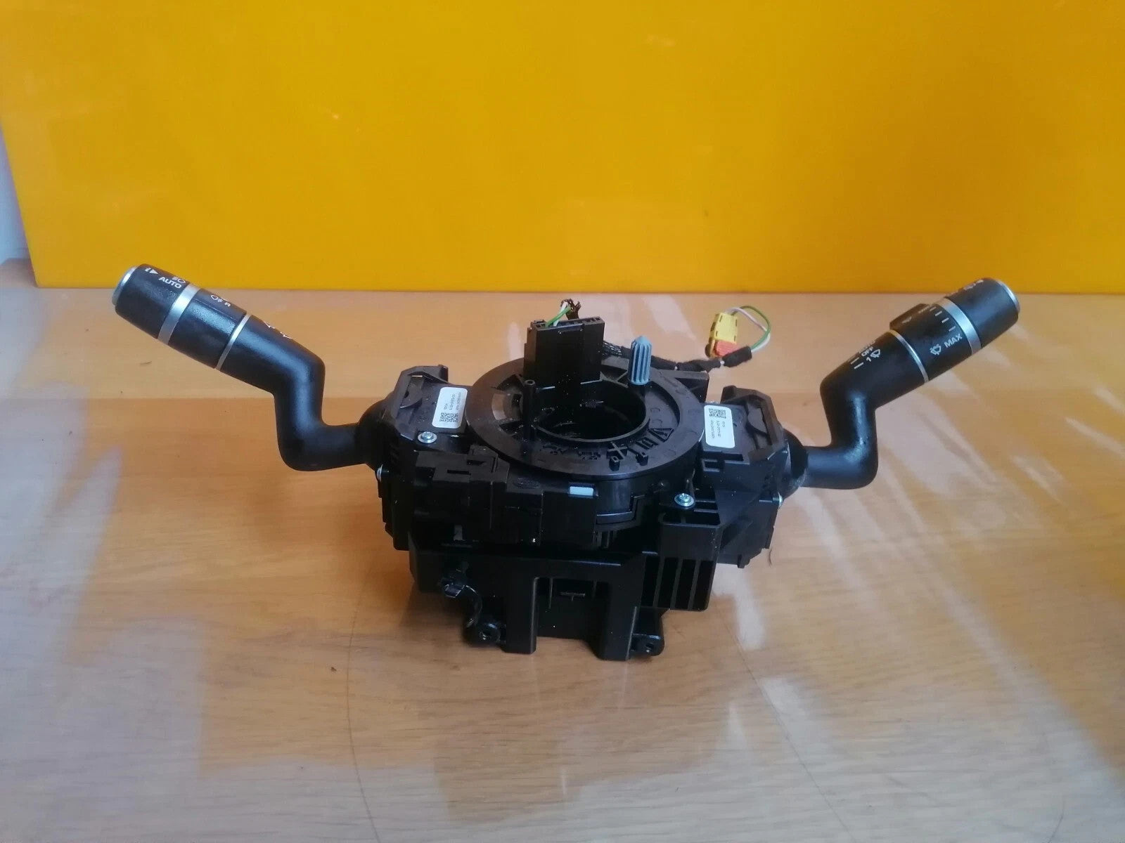 ebay-src:https://i.ebayimg.com/00/s/mtiwmfgxnjaw/z/spiaaeswxf5qbg18/$_57.jpg