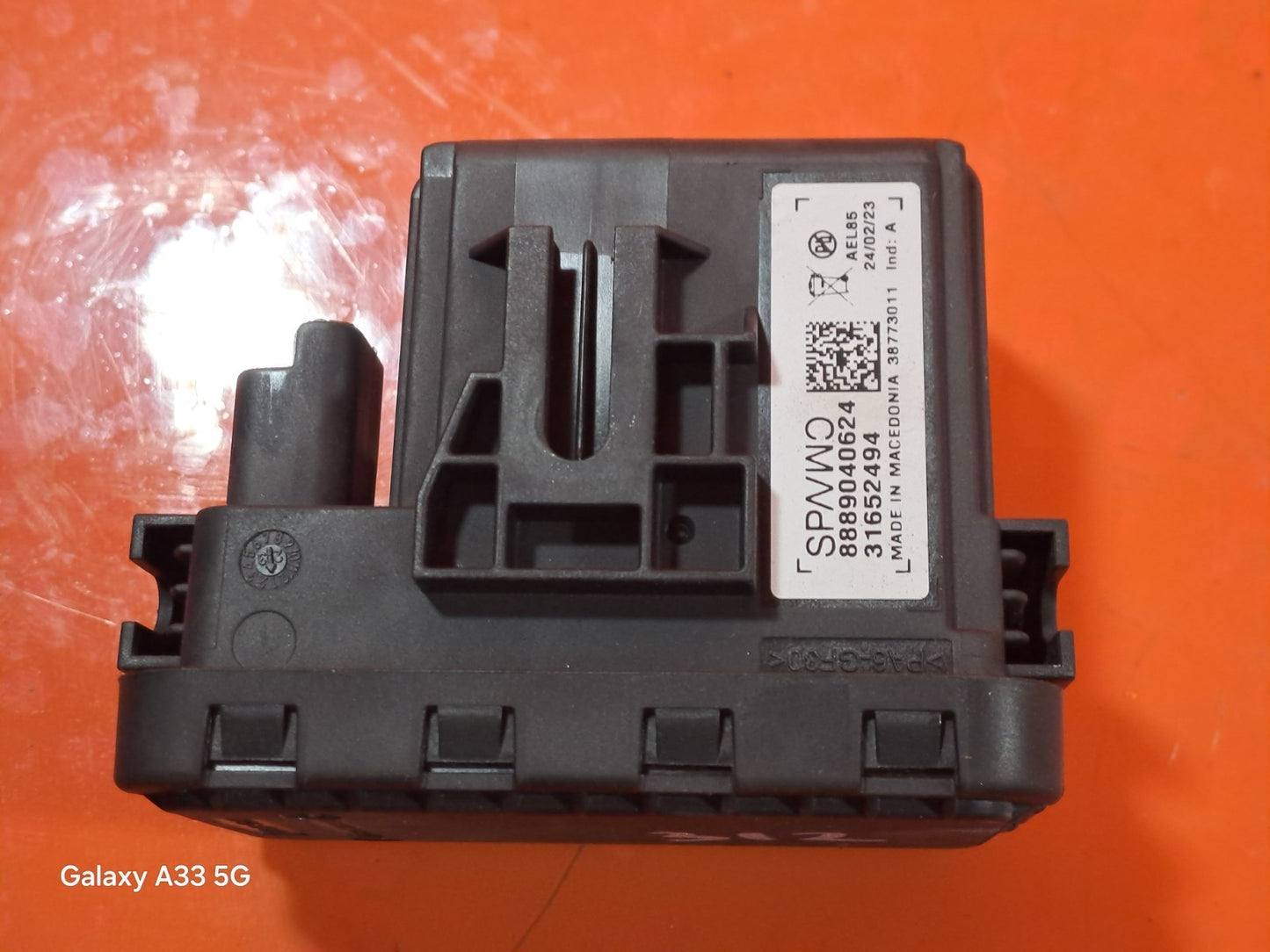 ebay-src:https://i.ebayimg.com/00/s/mtiwmfgxnjaw/z/cyqaaeswzilpehjq/$_57.jpg