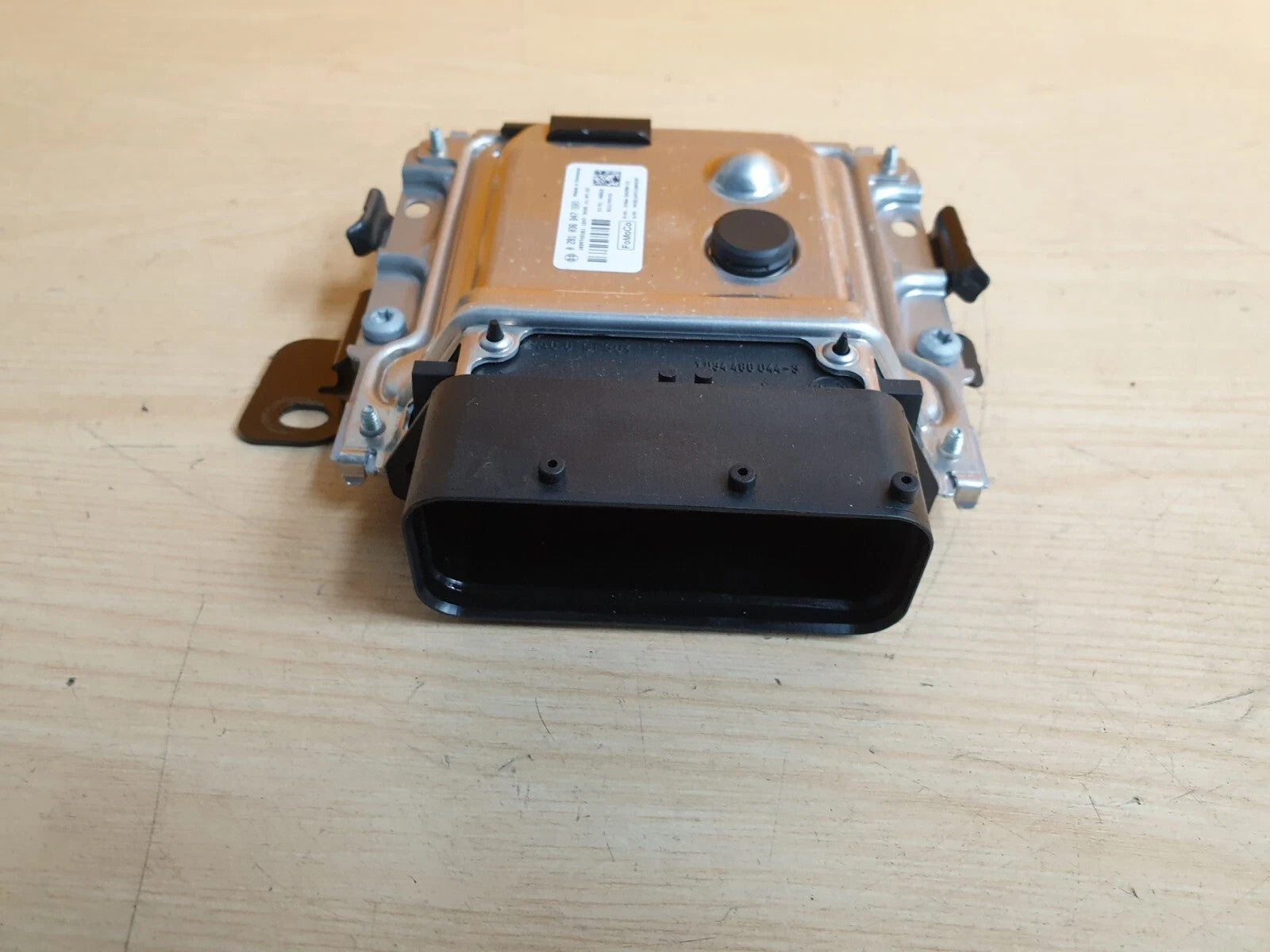 ebay-src:https://i.ebayimg.com/00/s/mtiwmfgxnjaw/z/e2eaaeswpabp-1ao/$_57.jpg