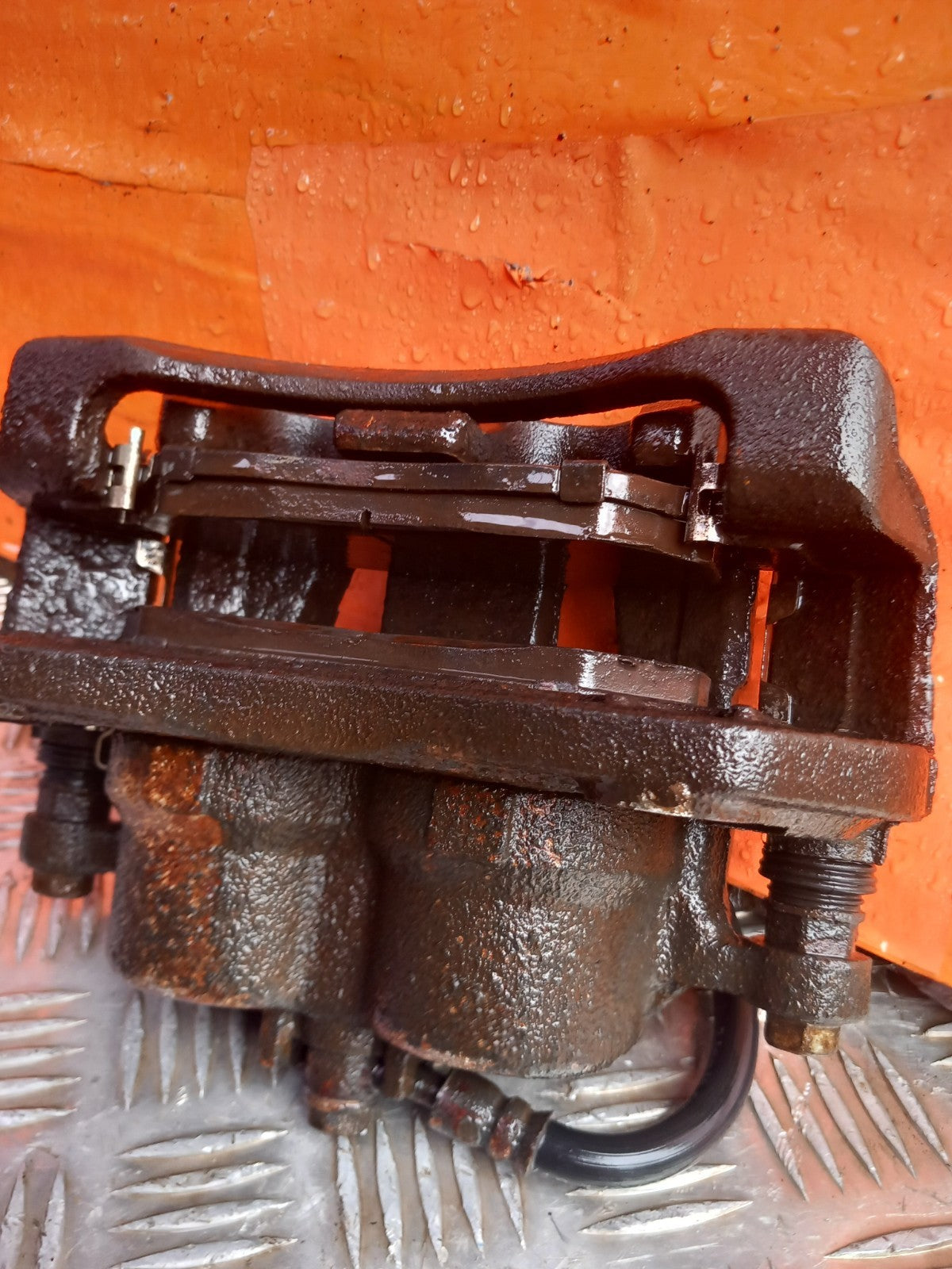 Ssangyong Korando Elx 4X4 Diesel 2018 Front Left Brake Caliper BC140170 Warranty - Image 9