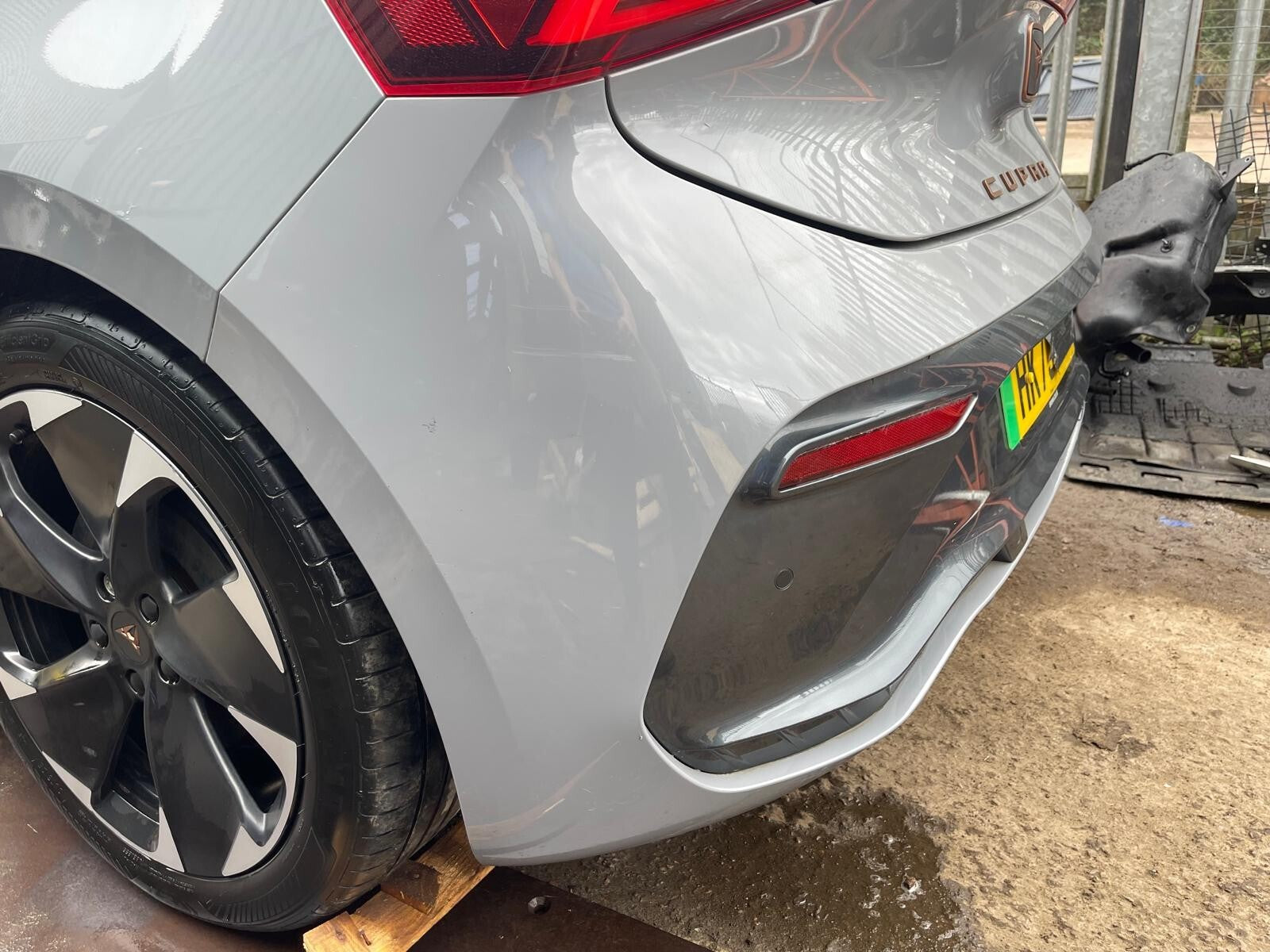 ✅CUPRA BORN V2 Ev 2023 REAR BUMPER GREY Dent A272 - Image 7