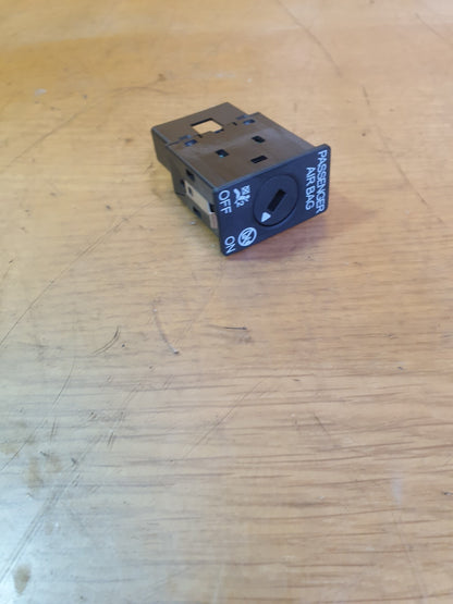 ✅2022 VW T-ROC A11 1.5P AIRBG ON OFF SWITCH BUTTON 5Q0919237 + WARRANTY A192 - Image 10