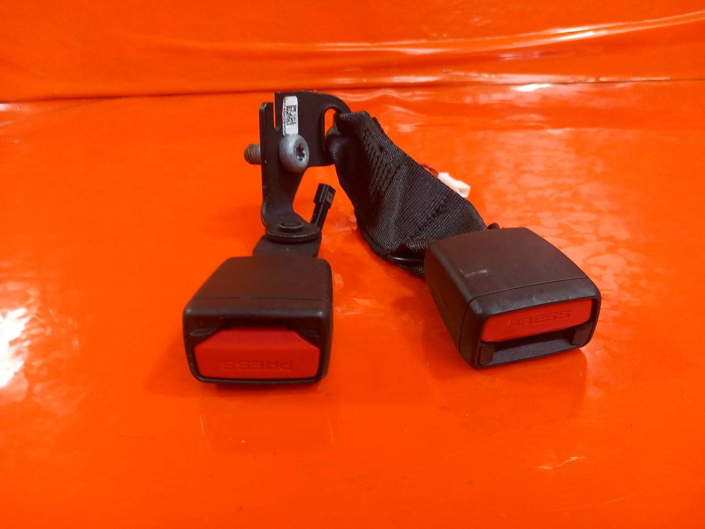 BMW F40 116D 1.5 Diesel 2021 Rear Middle Seat Buckle 7456284 Warranty A365 - Image 4