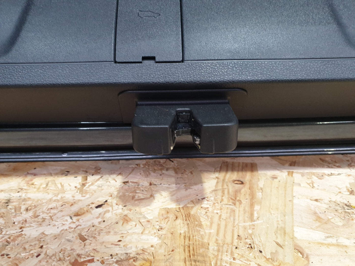 ✅Audi Q2 S-Line 2017 Tailgate Boot Lid Grey Z7S + Warranty A134 - Image 12