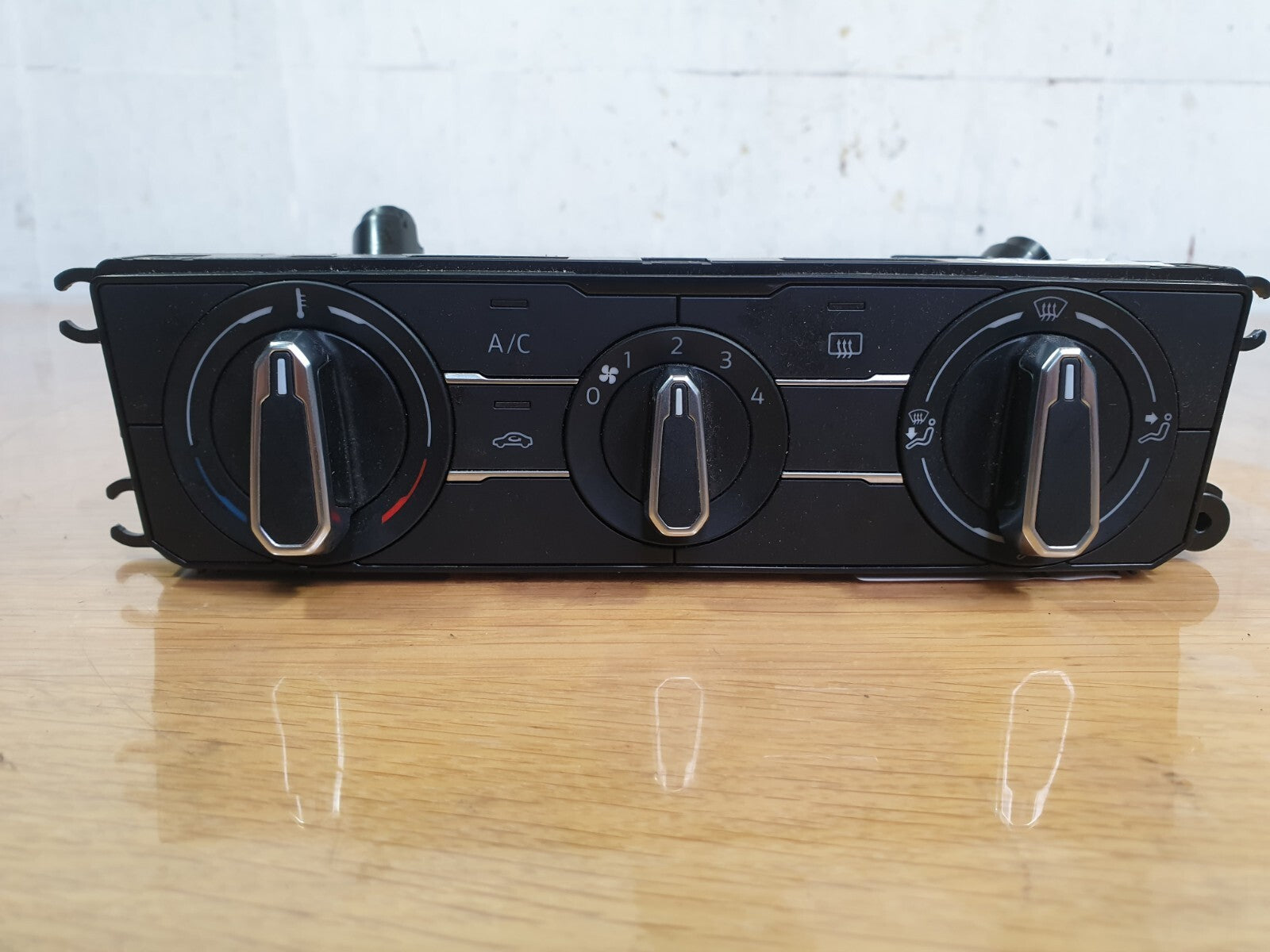 ebay-src:https://i.ebayimg.com/00/s/mtiwmfgxnjaw/z/ftwaaosw6ilm4rvd/$_57.jpg