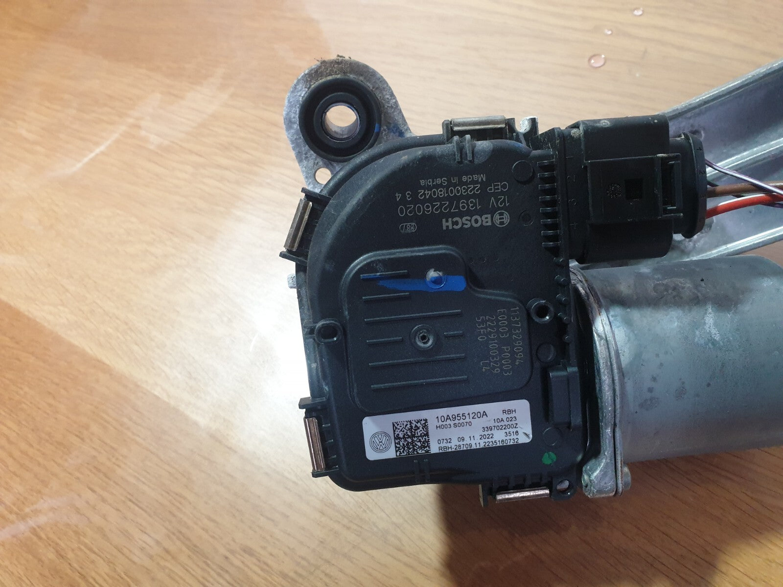 2023 CUPRA BORN V2 EV FRONT RIGHT WINDSCREEN WIPER MOTOR 10A955114A A209 - Image 4
